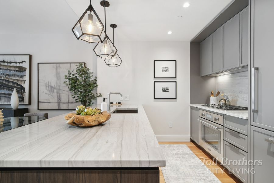 218 West 103rd St #6H (6H)