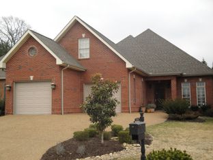 Tommy Brewster Builders por Tommy Brewster Builders en Knoxville Tennessee