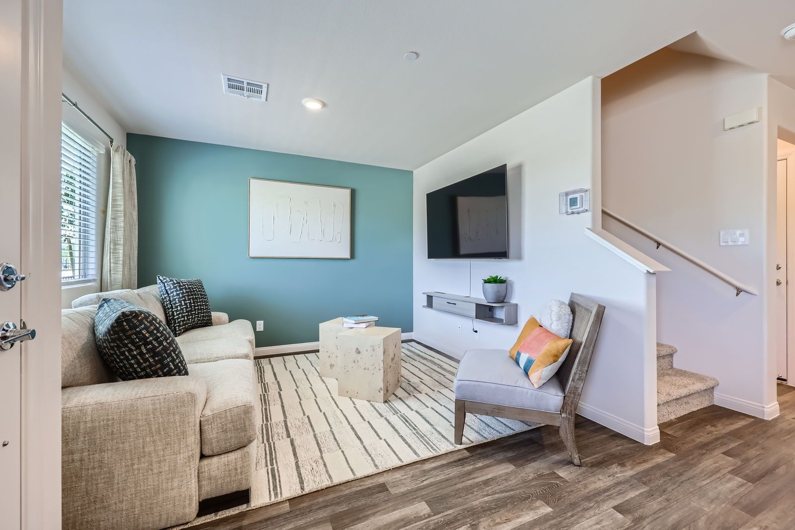 2960 Diffused Silver Street (PROSPERITY 300) Image