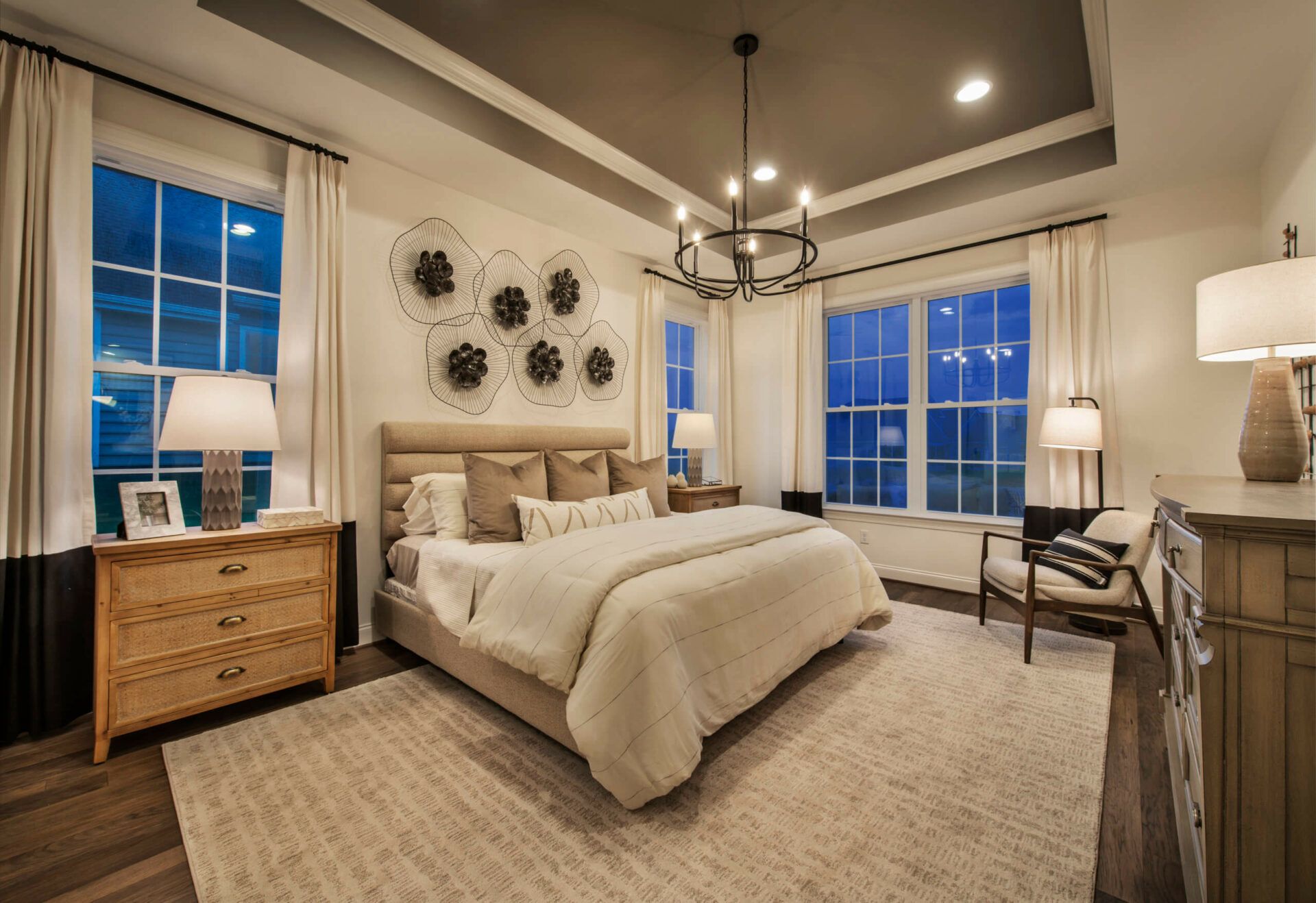 The Washington Model Primary Suite