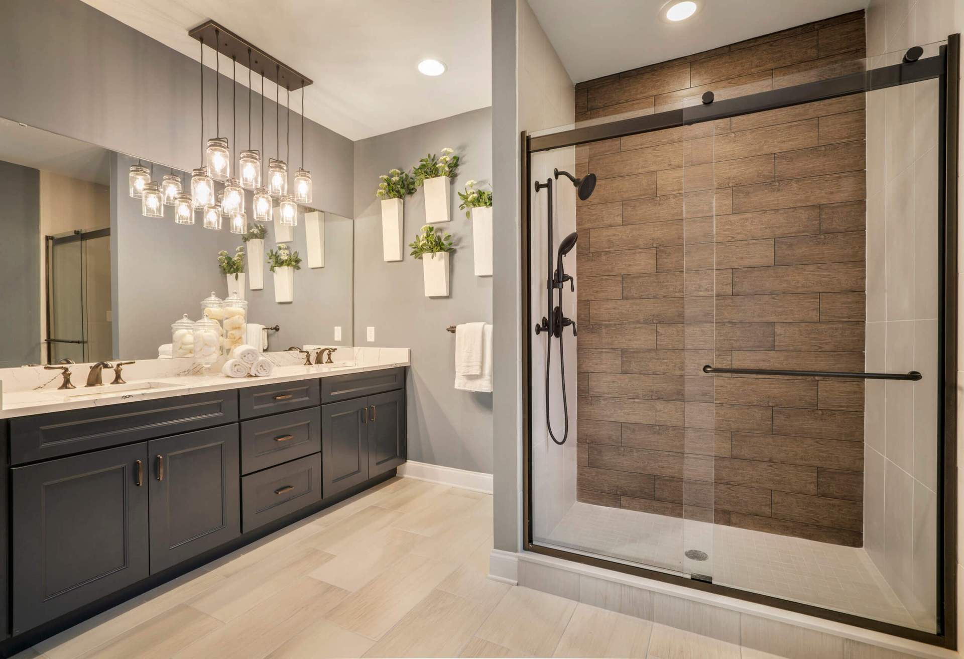 The Grant Model En Suite Bathroom
