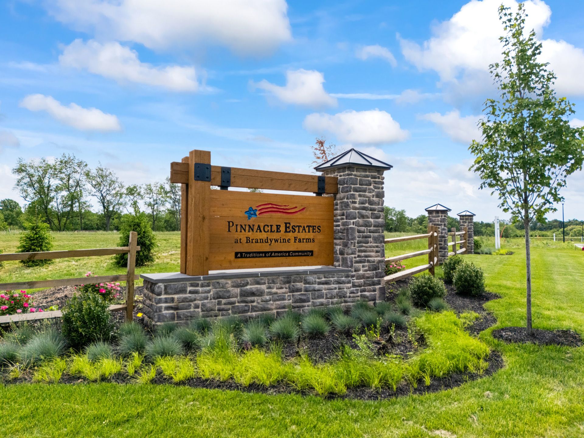 casa en Pinnacle Estates at Brandywine Farms 55+ Living por Traditions of America