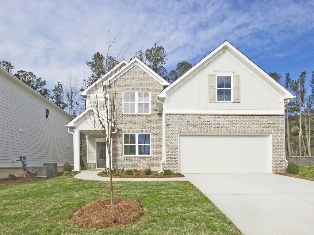 Barrett Plan at Avenbrook in Mableton, GA by Traton Homes