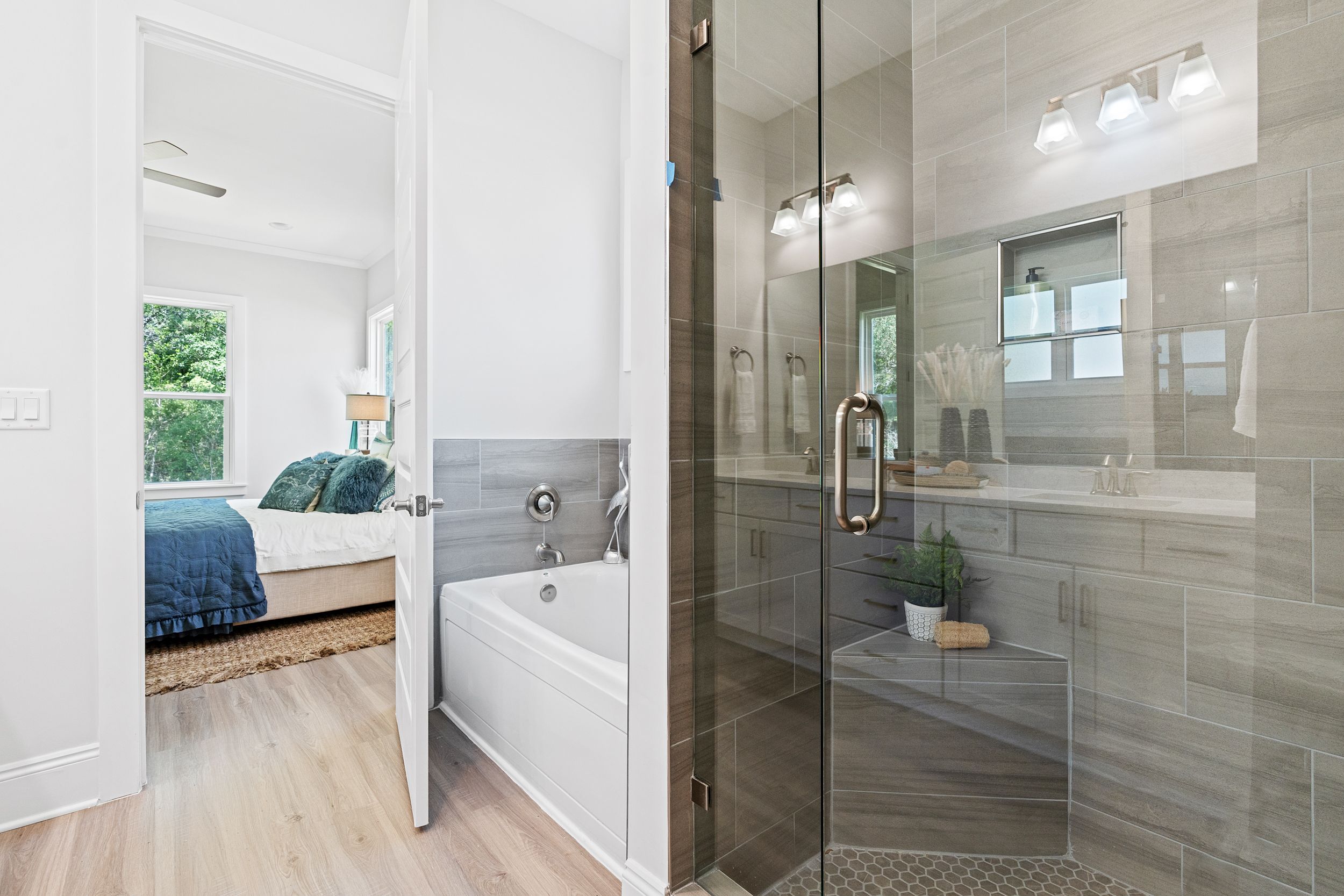Marco Owner's Bathroom 