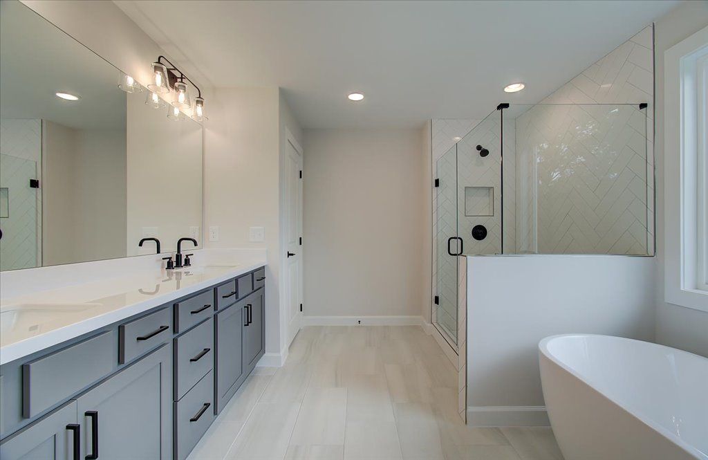 Owners Bathroom