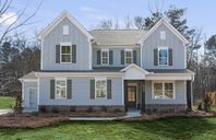 Oak Valley Estates por Traton Homes en Atlanta Georgia
