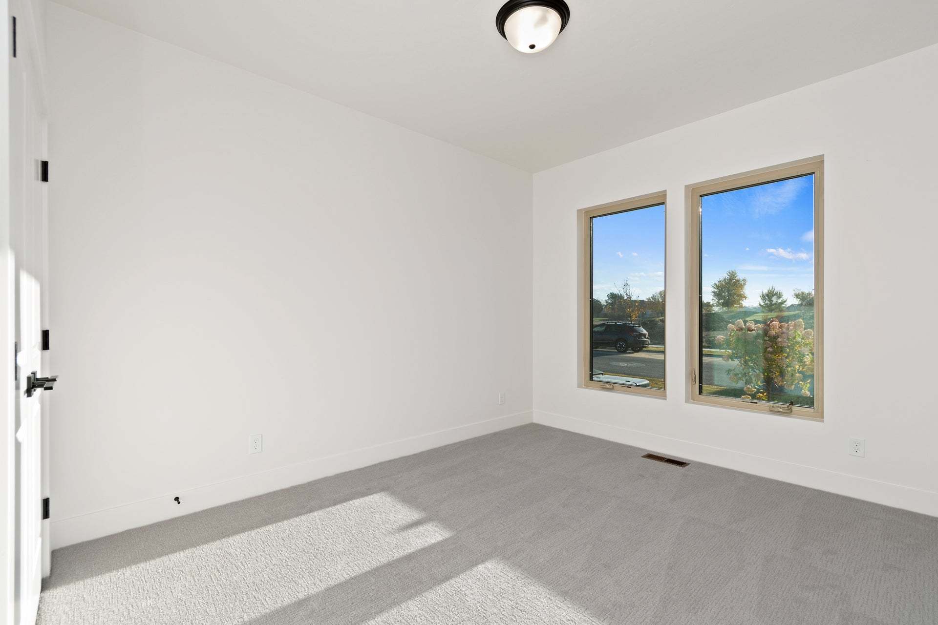 11201 S Corballis Ln (Birch)