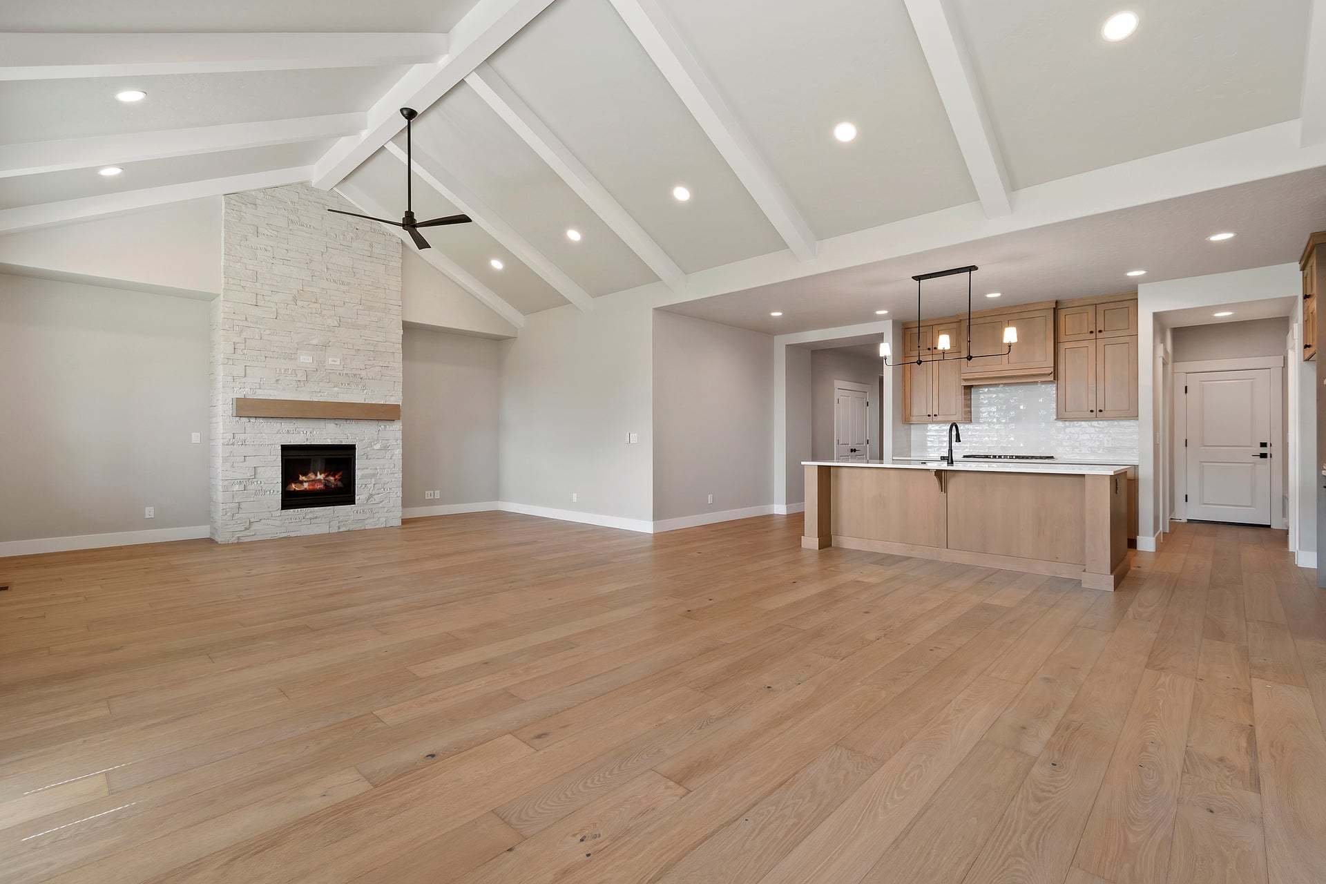 797 W Buroak Dr (Tamarack)