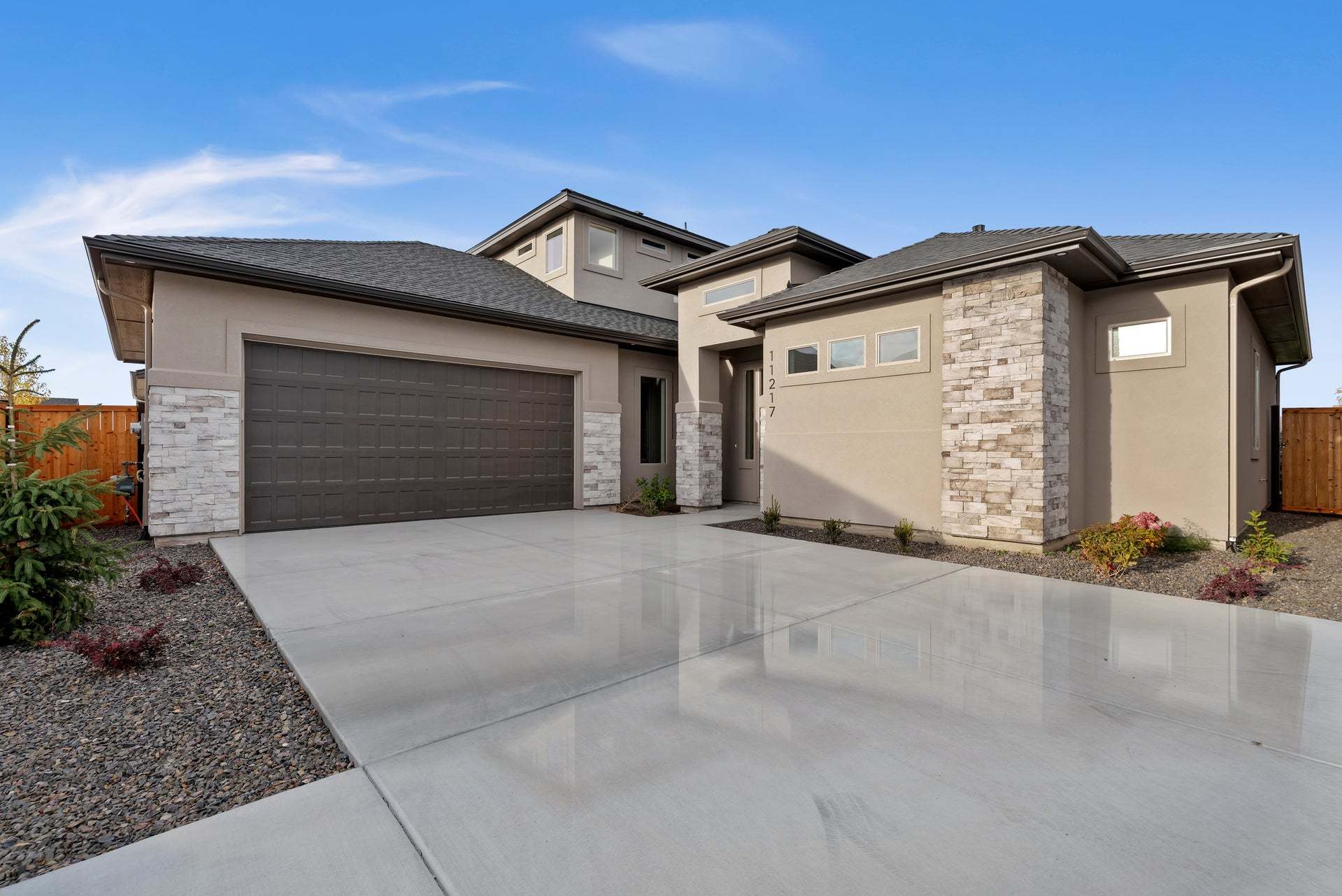 11217 S Corballis Ln (Maple)