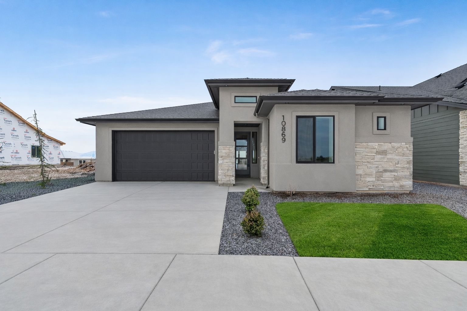 10869 W Barnbougle Ln