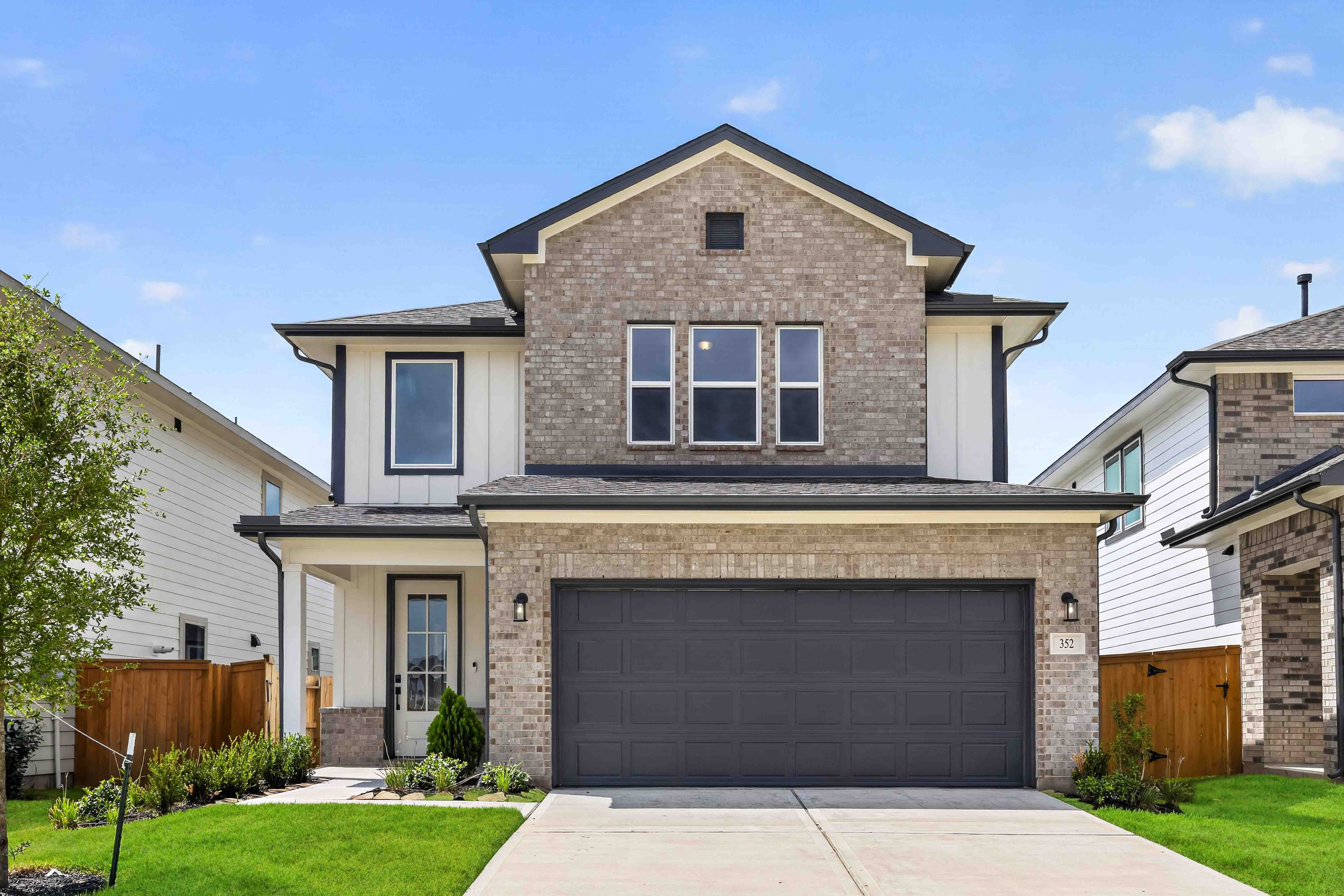 La Segarra/40 por Tricoast Homes en Houston Texas