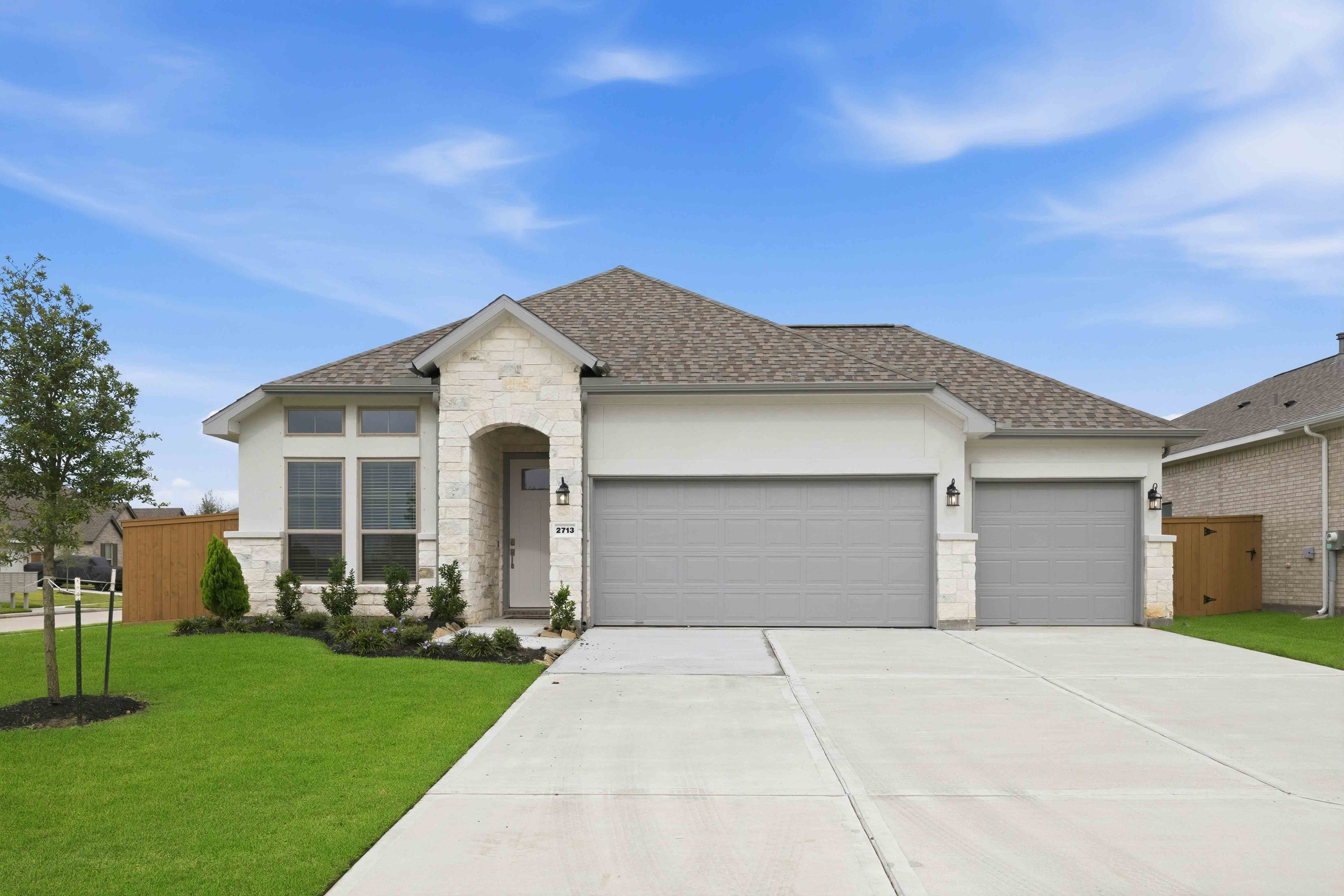 Lagos - Lago Mar/50&55: La Marque, Texas - Tricoast Homes