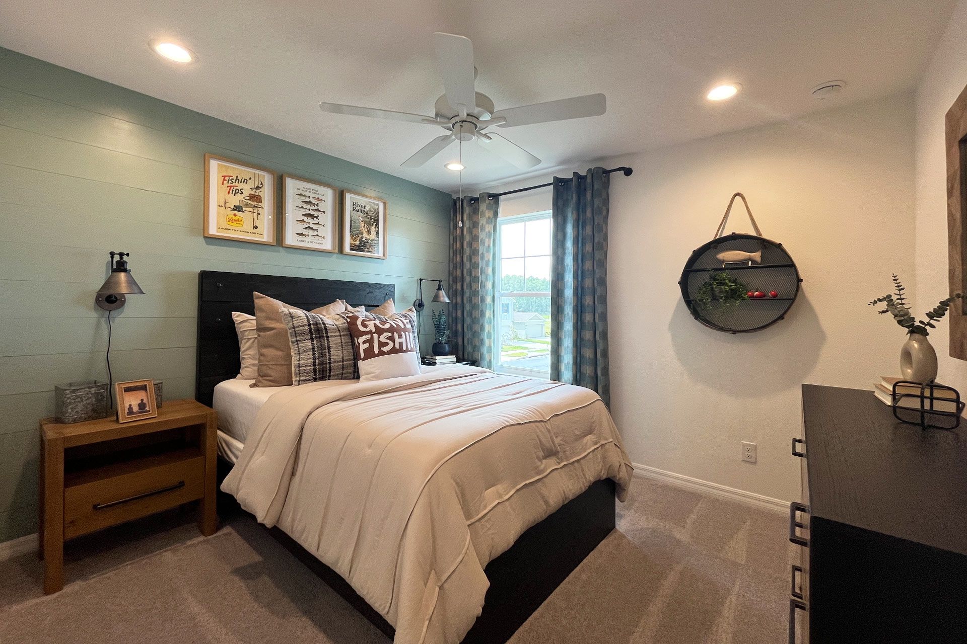 Ashley townhome exterior with covered porch in Pine Meadows, new construction in Eustis FL