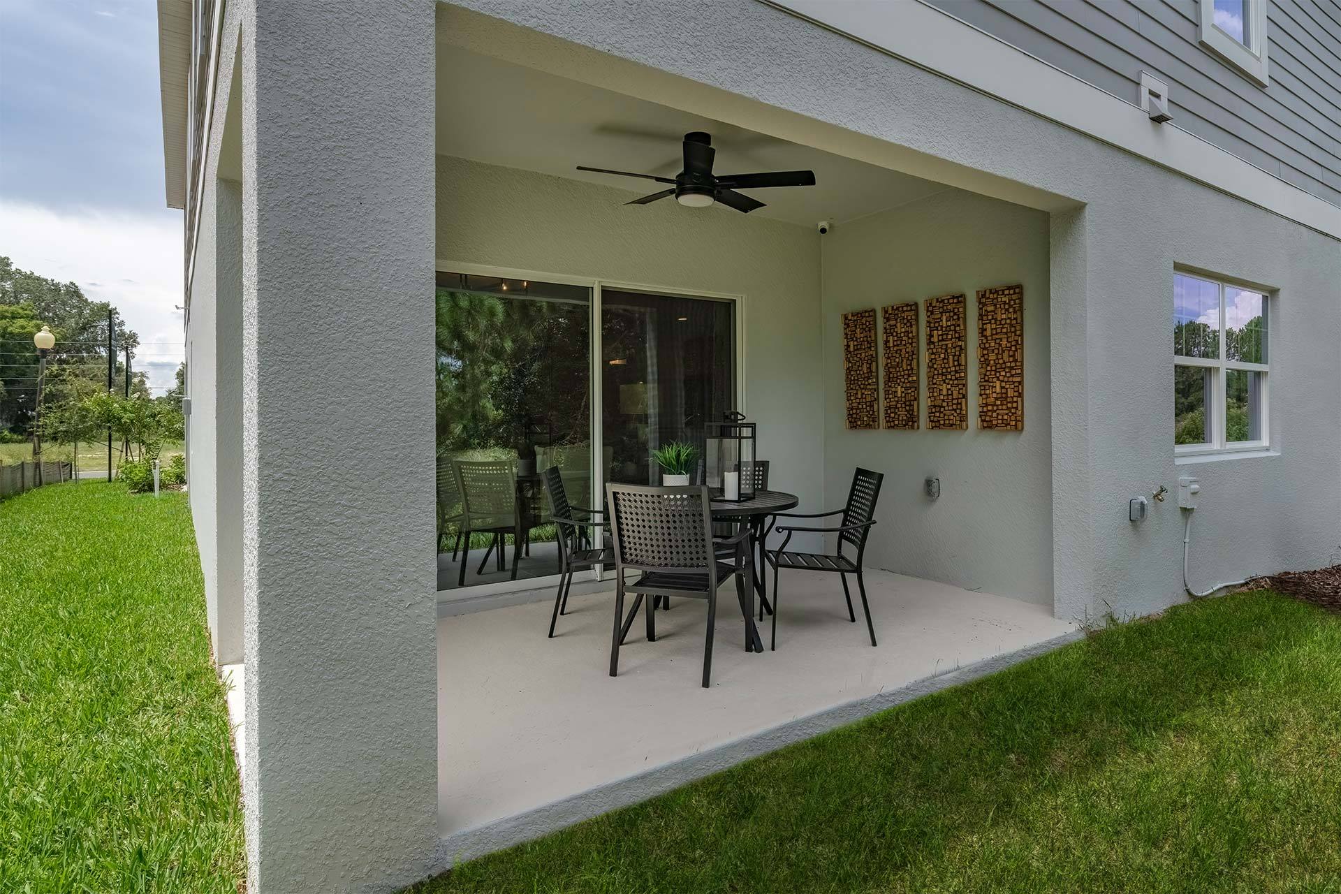 Mustang covered lanai