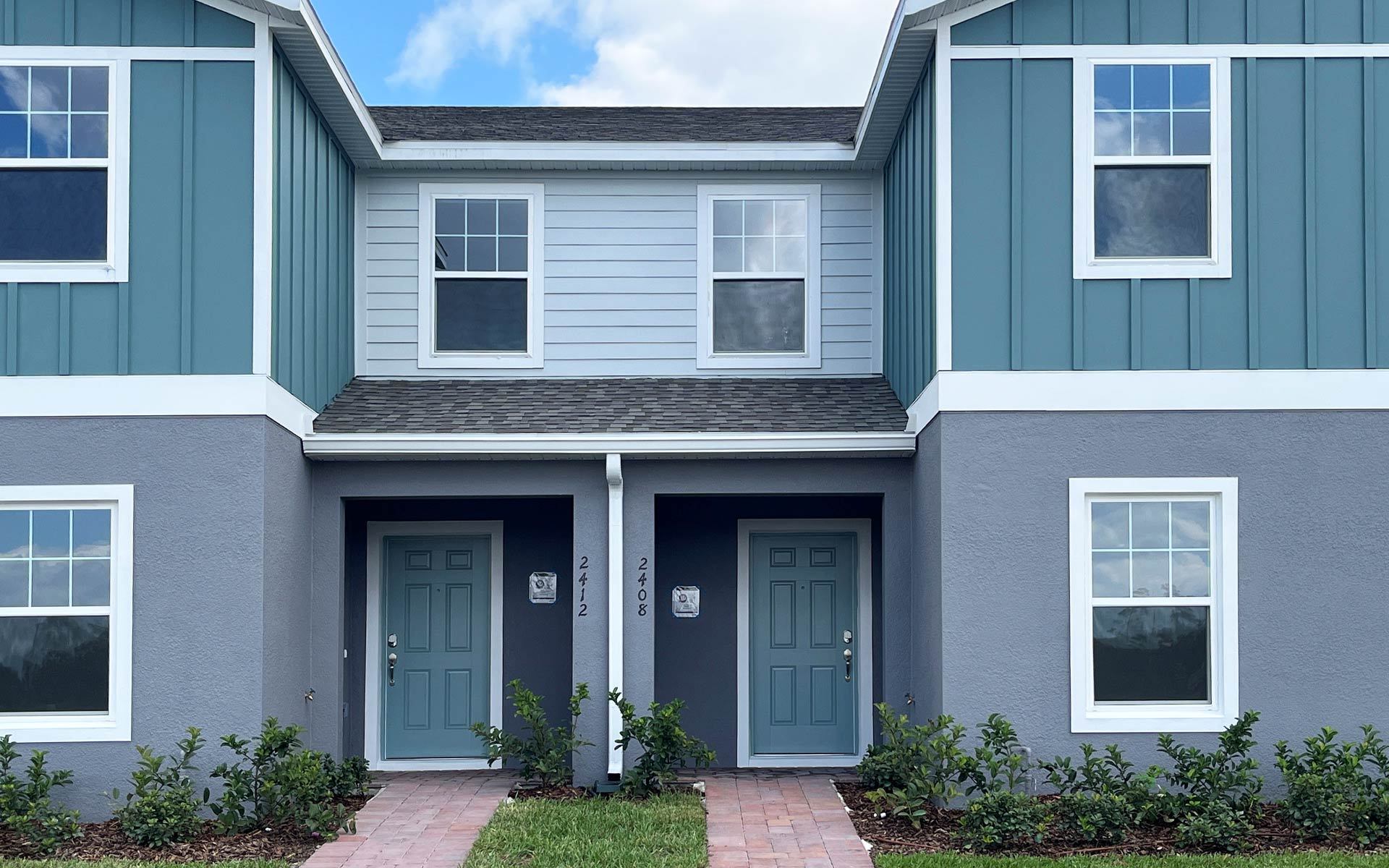 Front Exterior View of a Modern Central Florida TownHome
