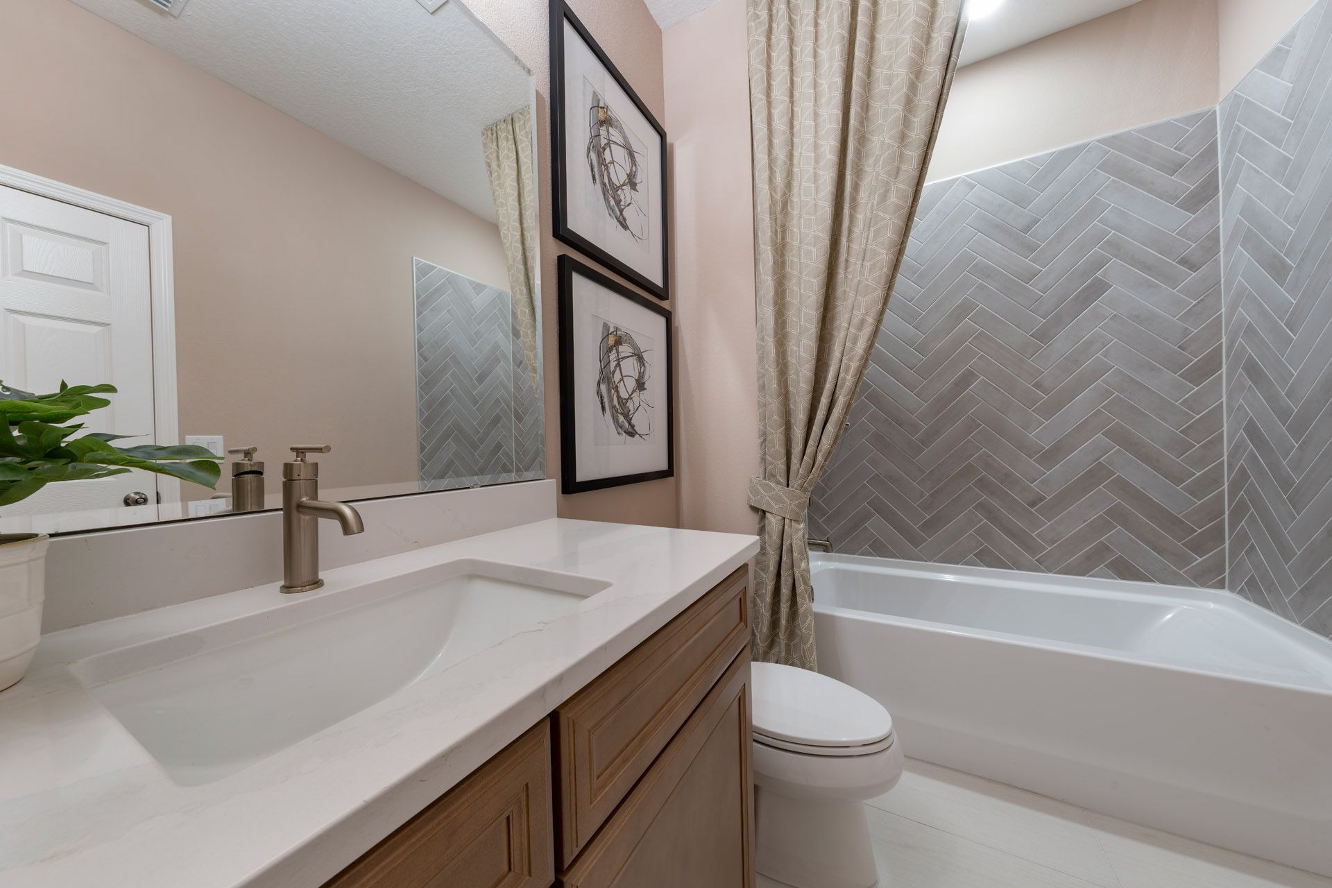 Sims guest bath