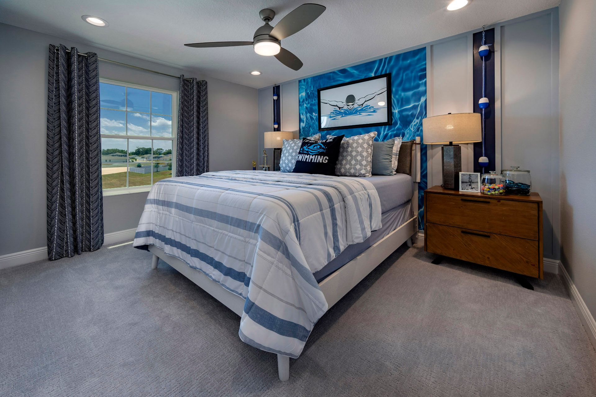 Lopez second bedroom