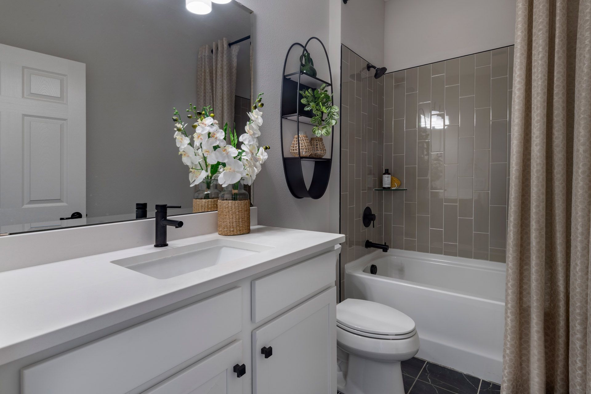 Optional 1st floor guest bath