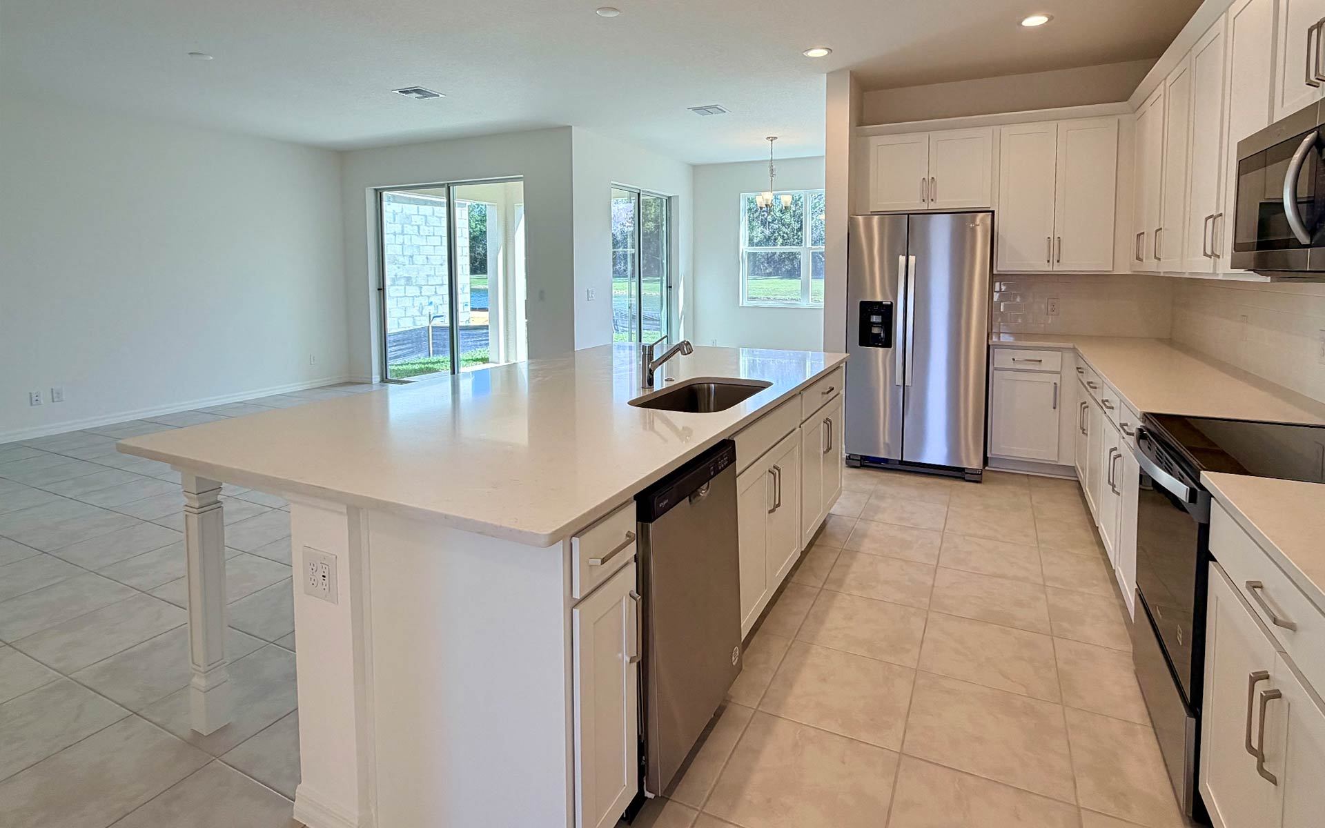 Modern Open-Concept Kitchen in Central Florida Home