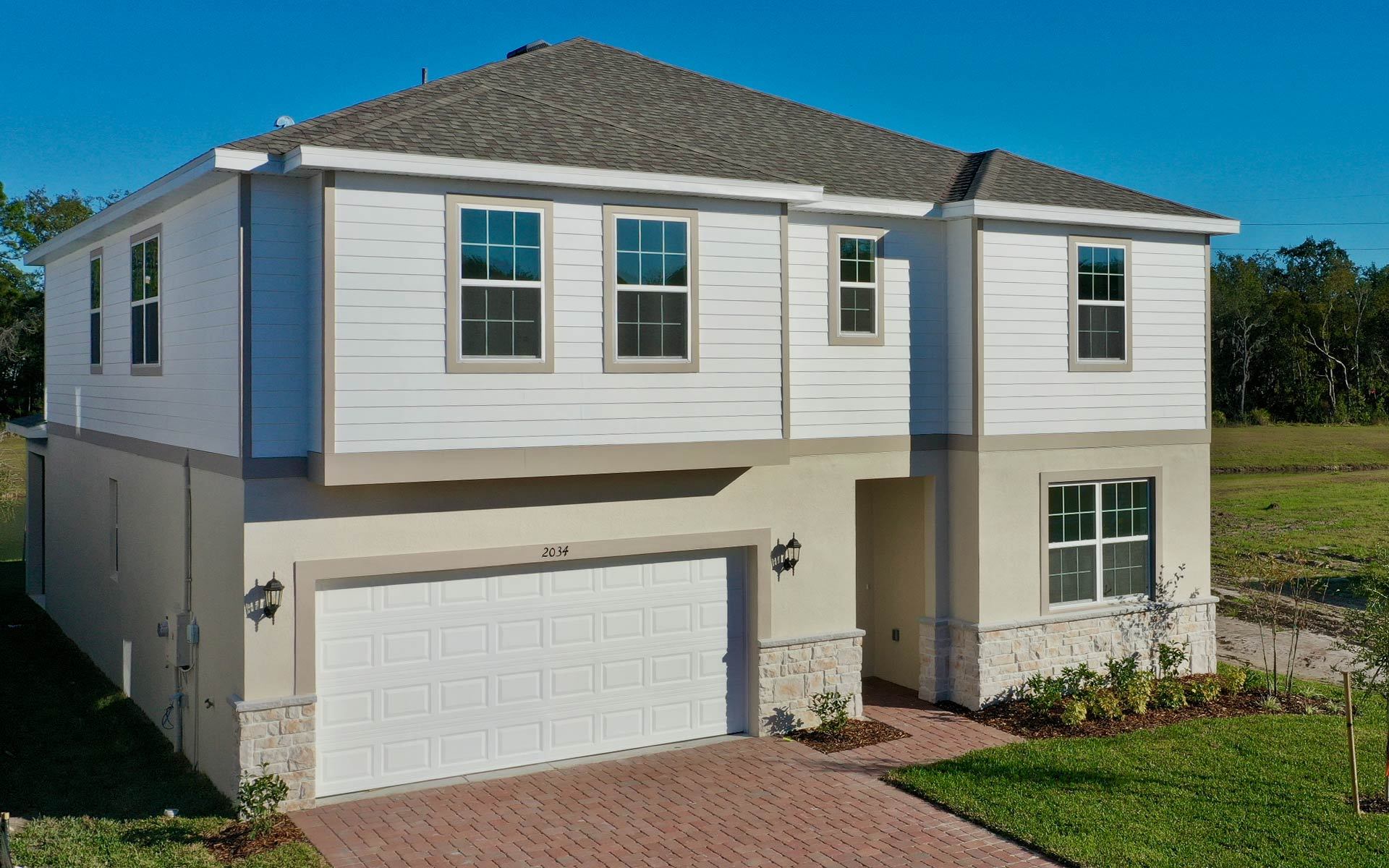 Front Exterior View of a Modern Central Florida Home