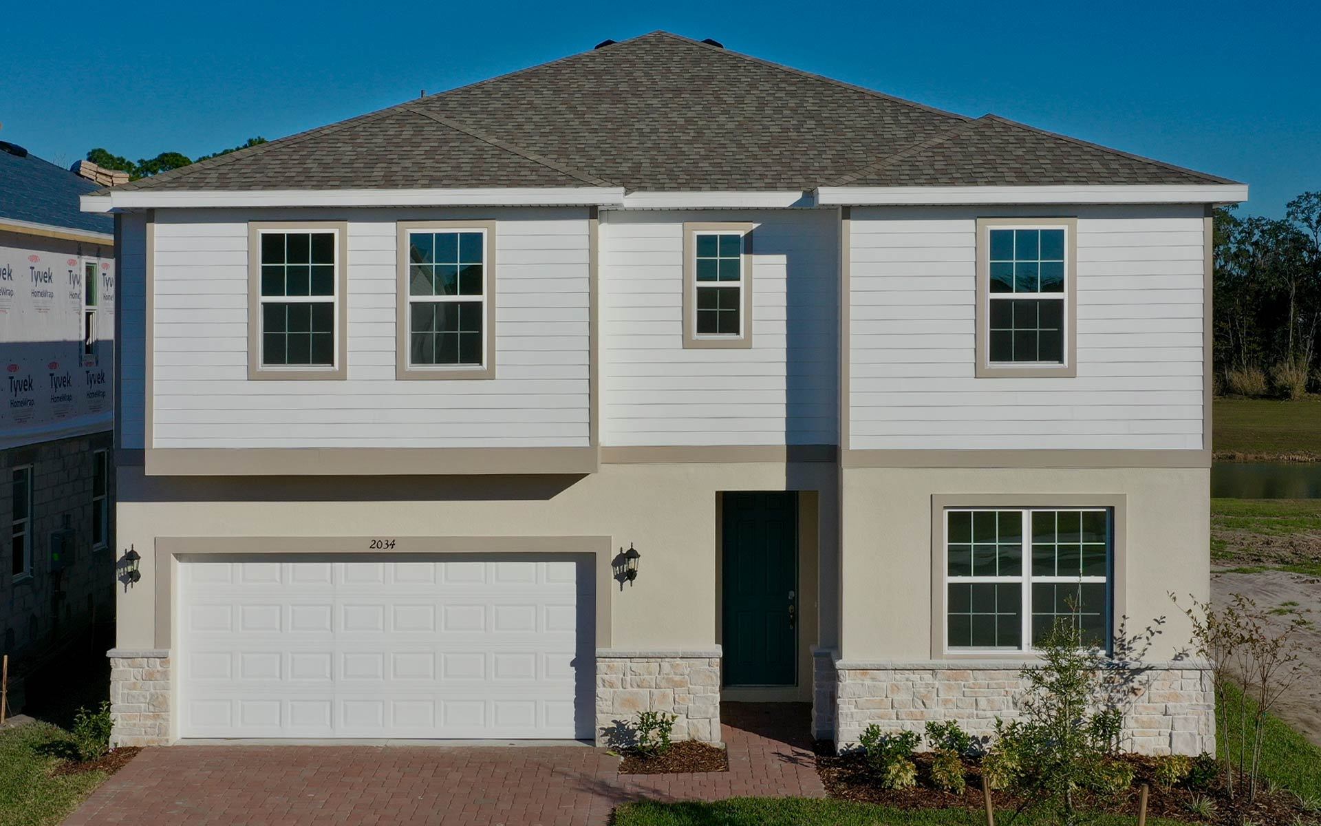Front Exterior View of a Modern Central Florida Home