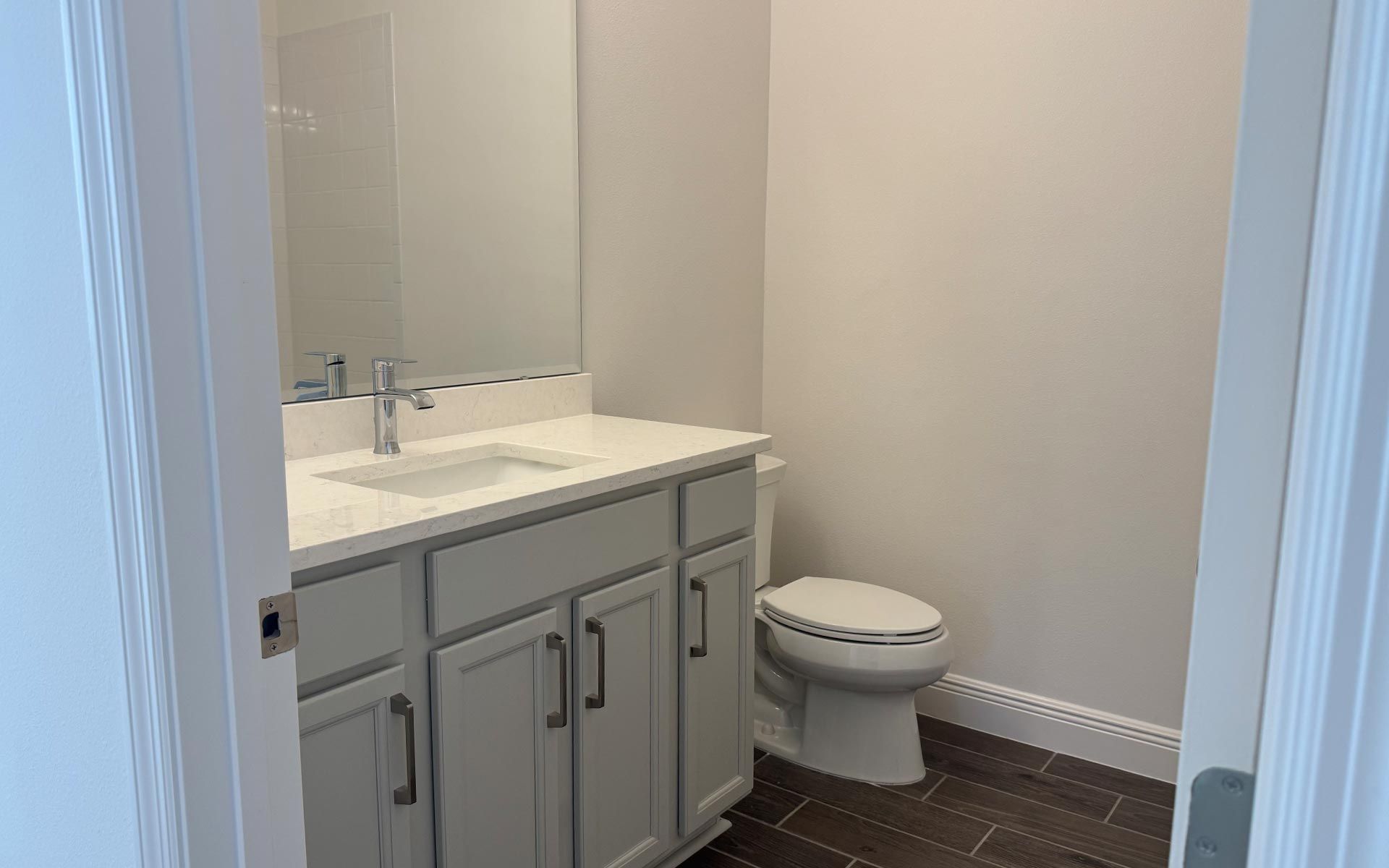 Modern Bathroom with Stylish Fixtures in Central Florida Home