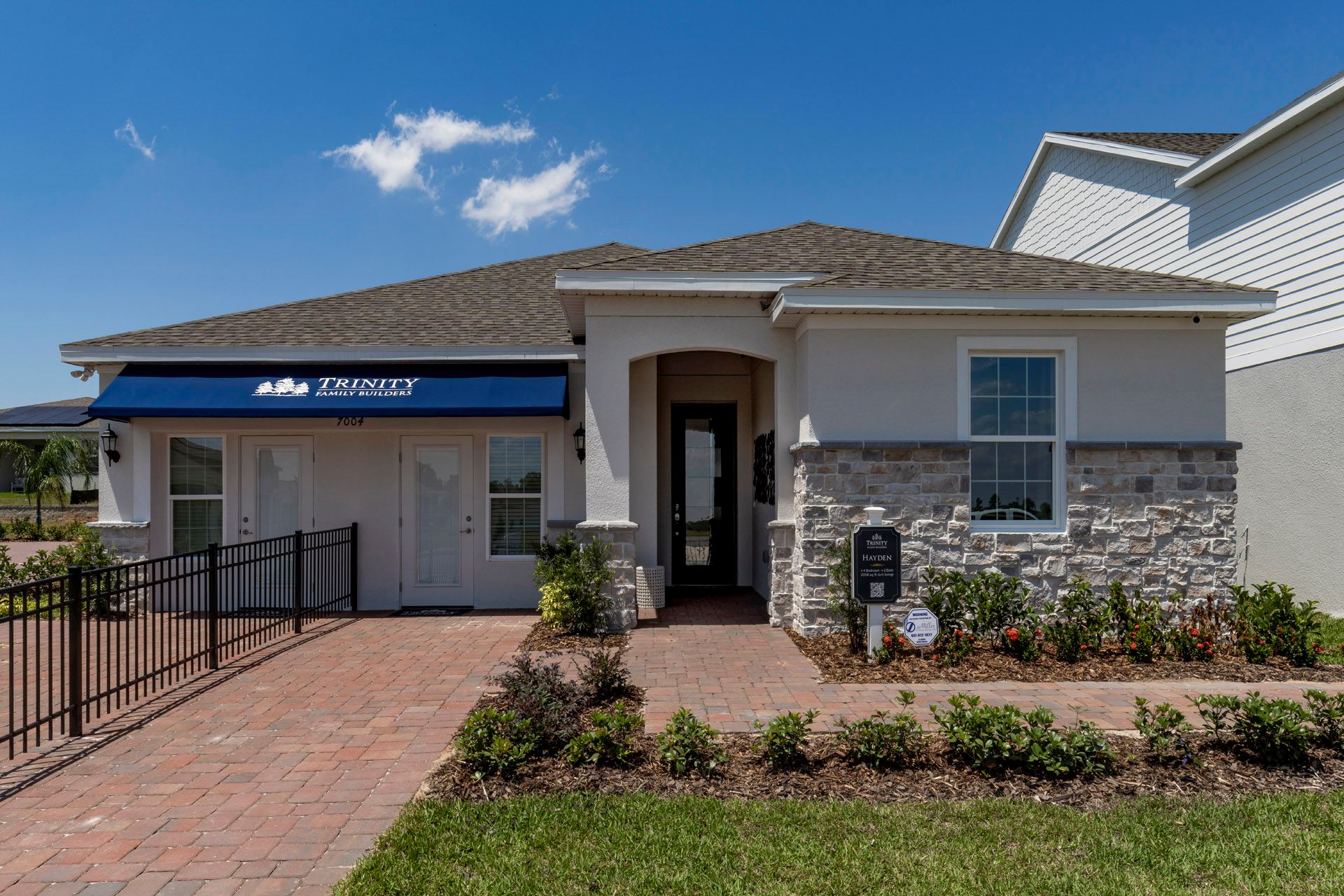 Hayden elevation 1 with optional stone