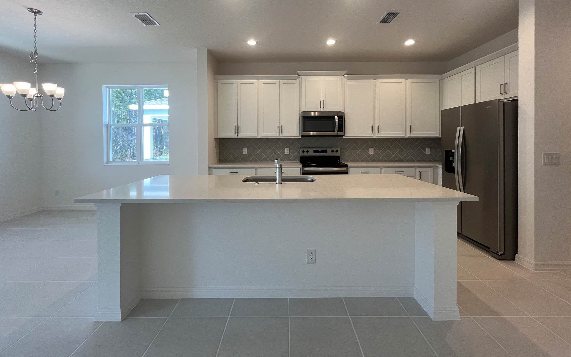 Modern Open-Concept Kitchen in Central Florida Home