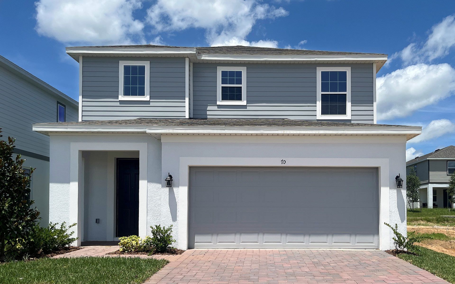 Beautiful Curb Appeal of a Central Florida Single-Family Home