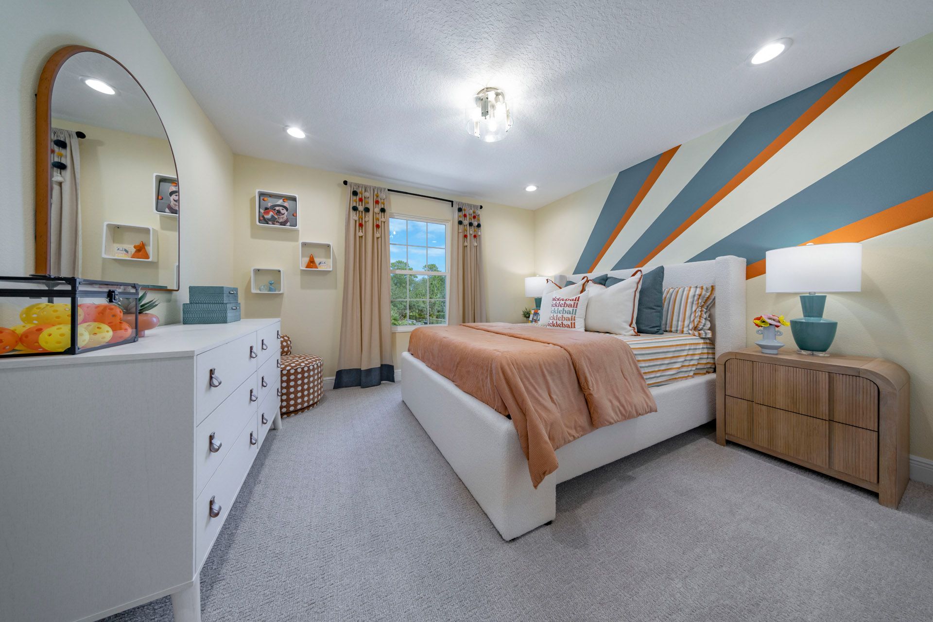 Sims third bedroom