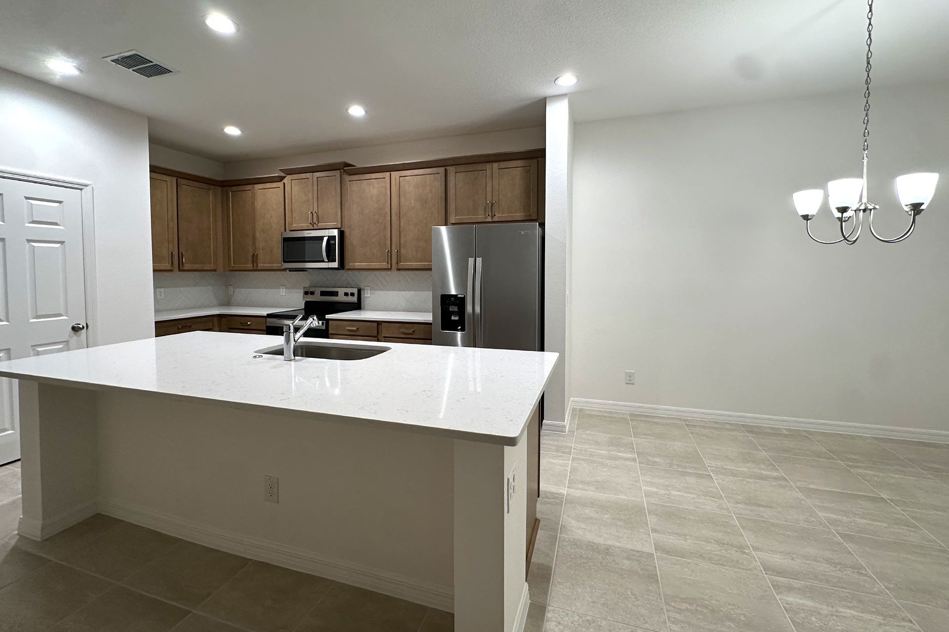 Spacious and Functional Kitchen in Central Florida Home