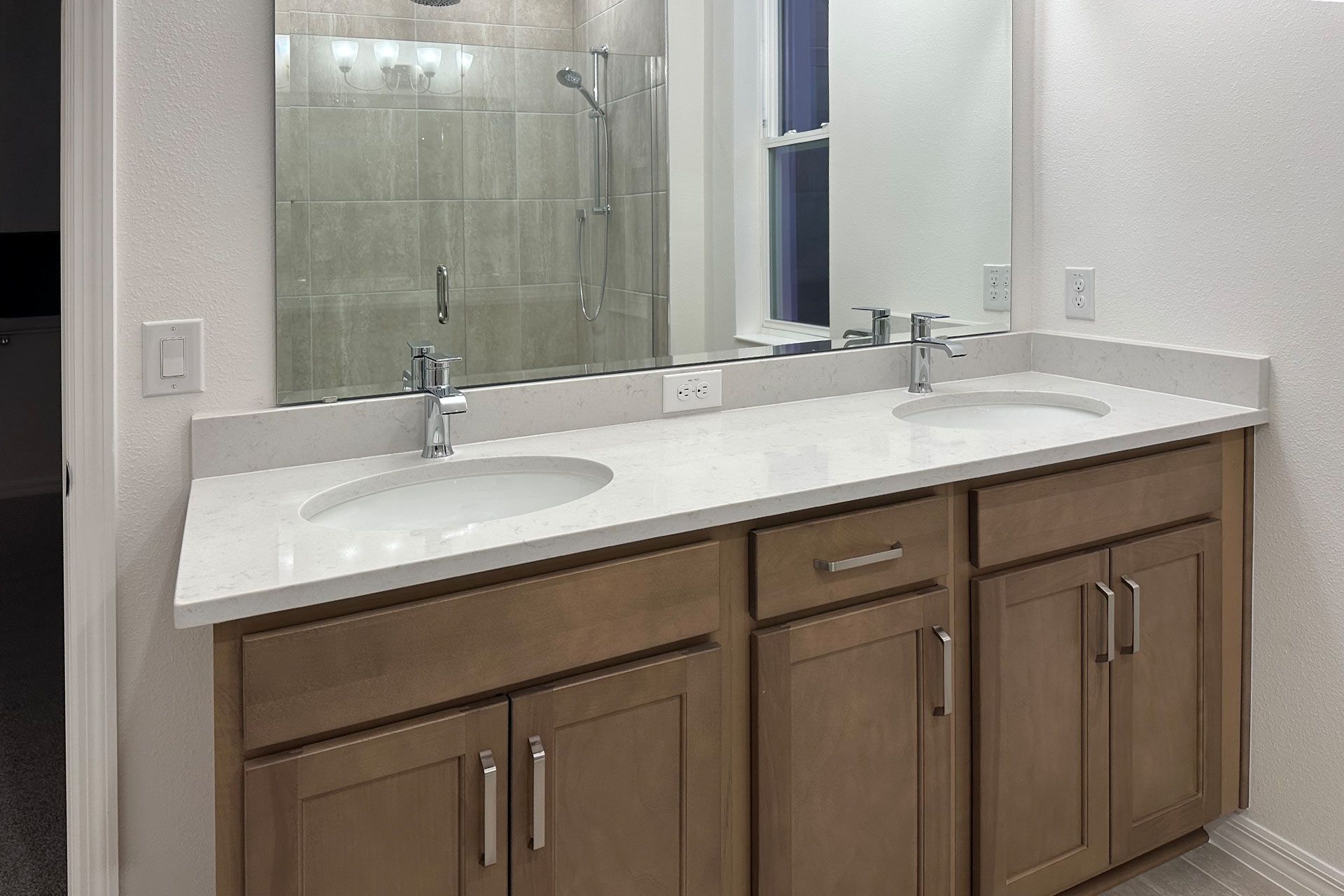 Elegant Primary Bathroom with Upgraded Finishes in Central Florida Home