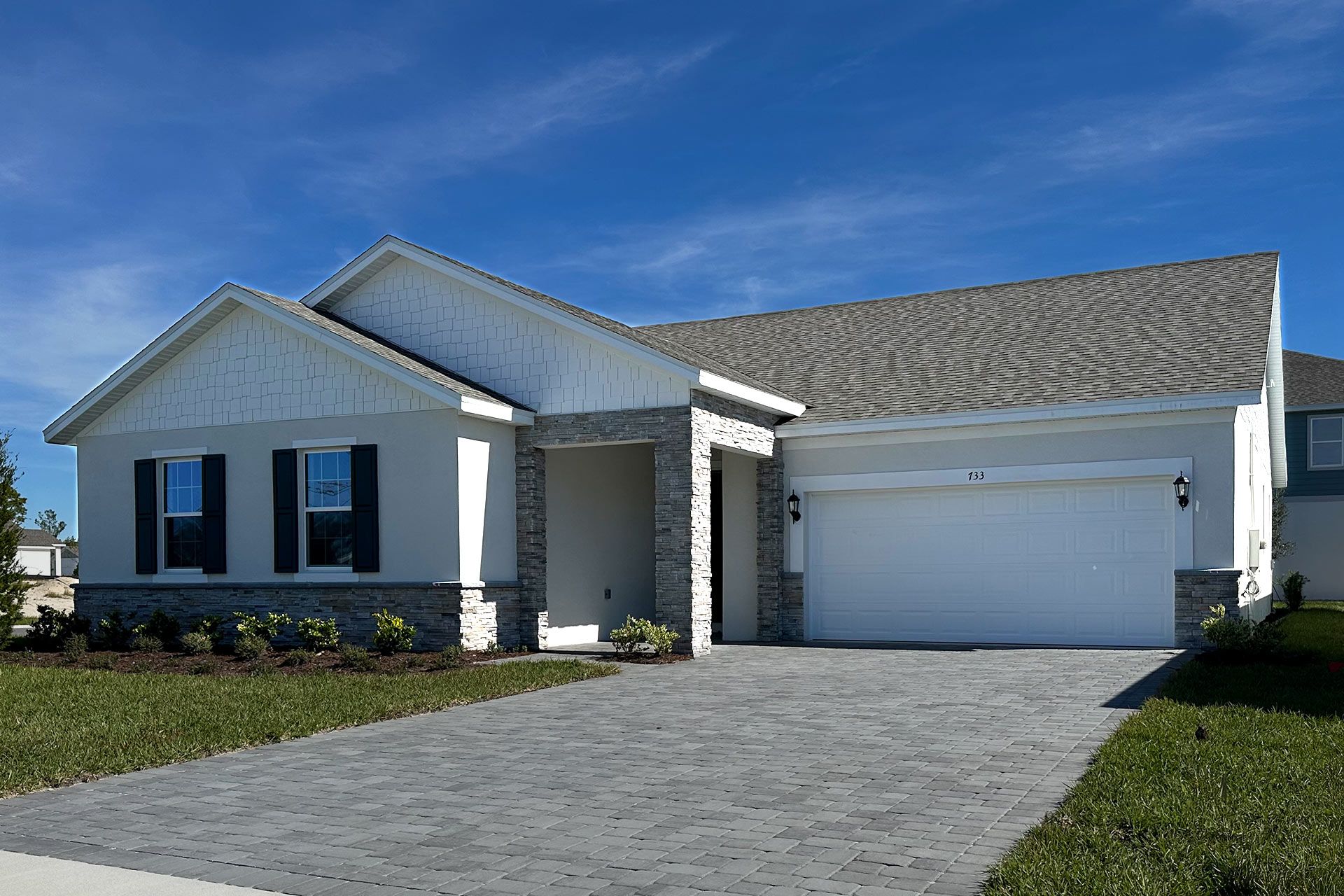 Beautiful Curb Appeal of a Central Florida Single-Family Home