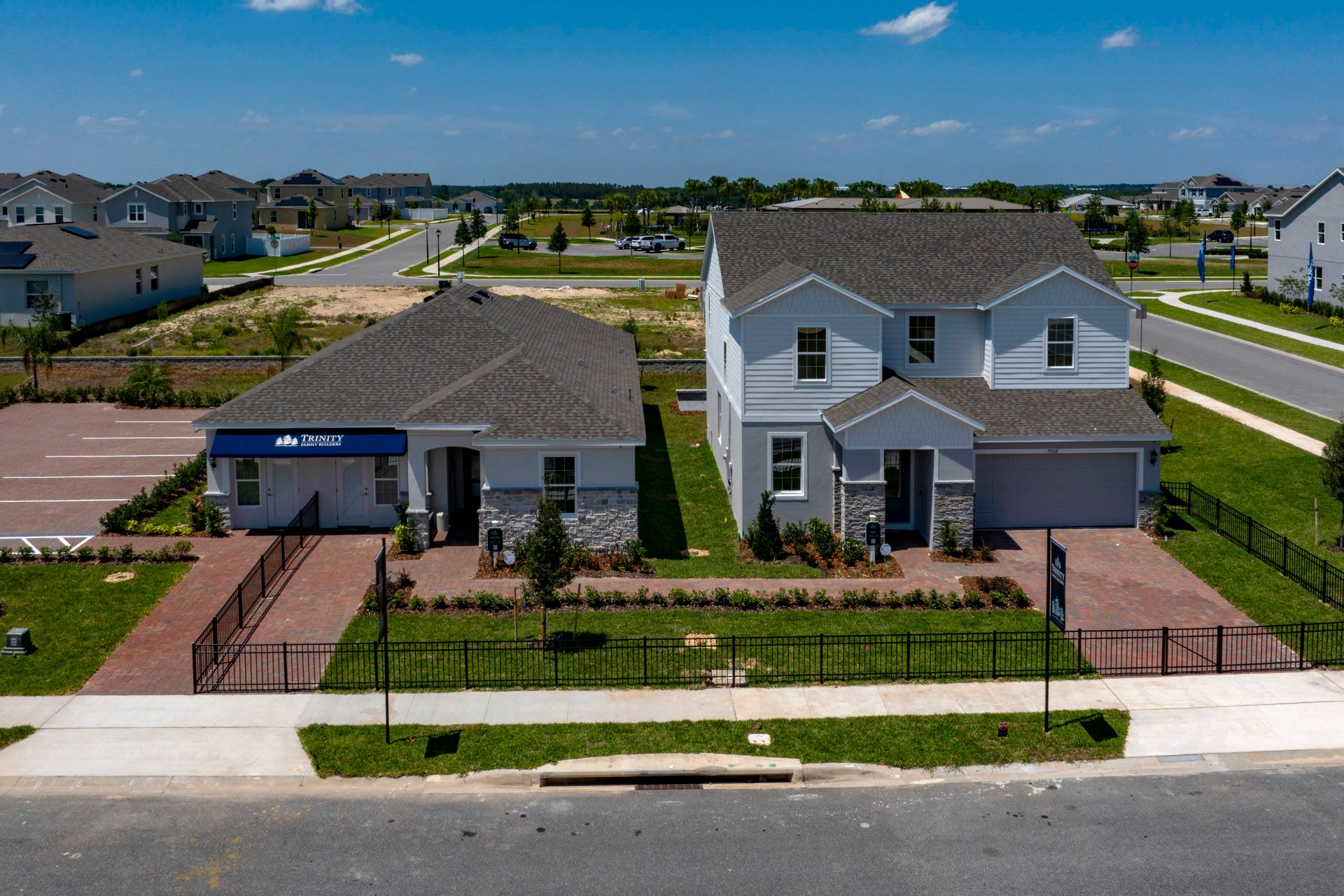 Model center at Trinity Lakes