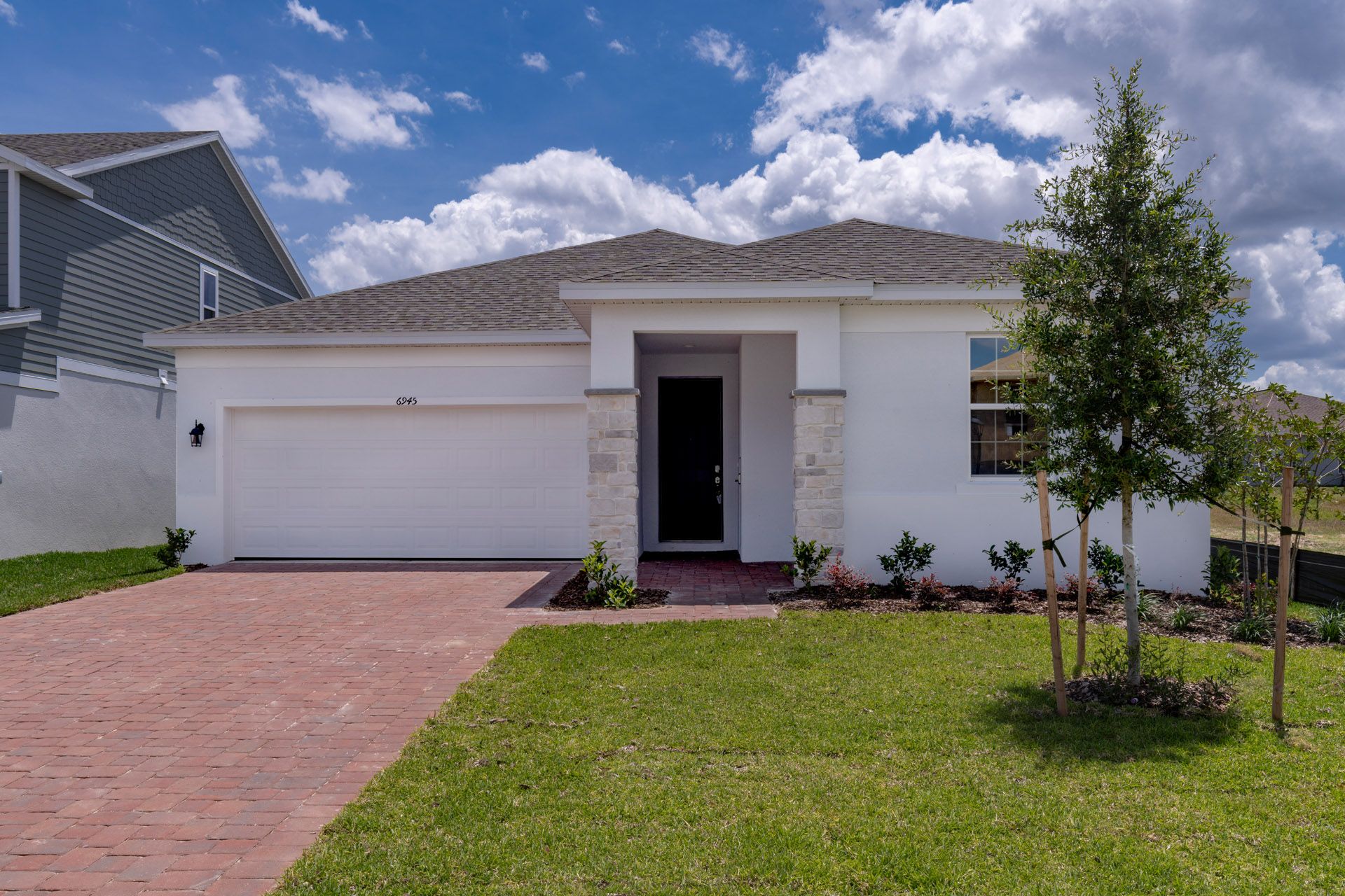 Front Exterior View of a Modern Central Florida Home