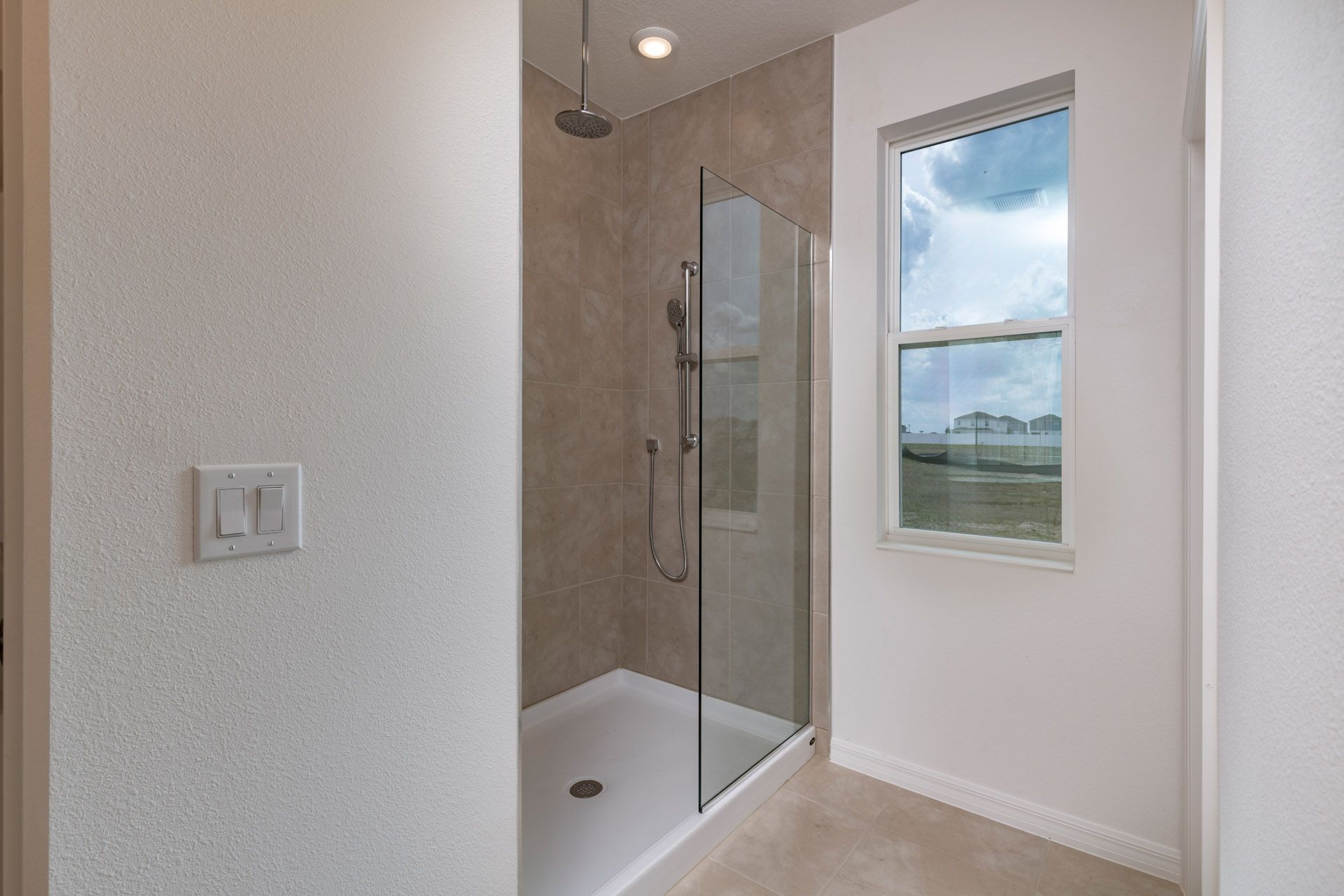 Luxurious Primary Bathroom in Central Florida Home