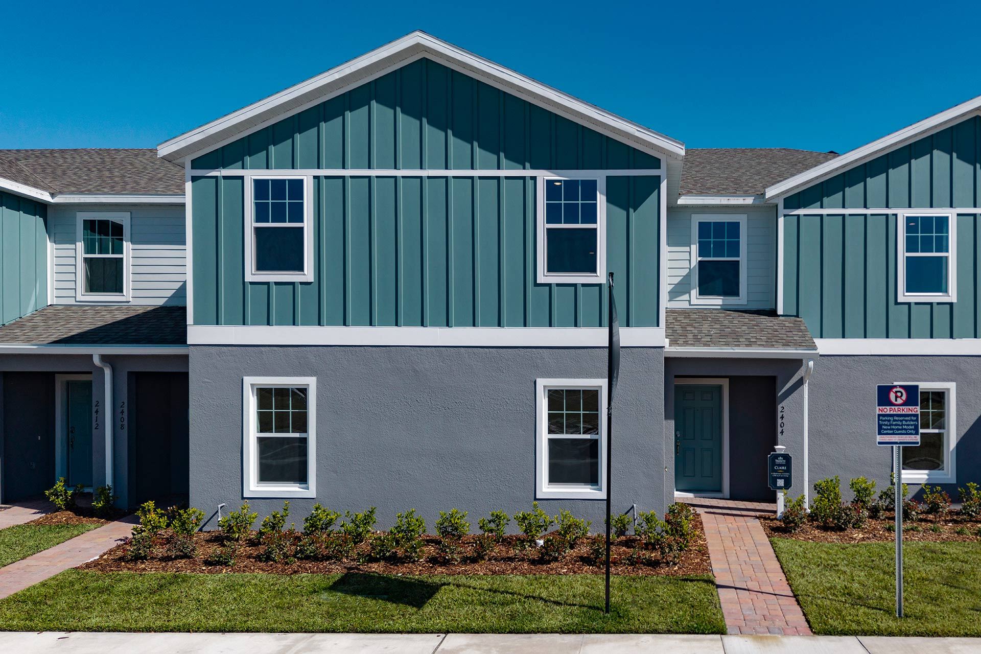 Beautiful Curb Appeal of a Central Florida townhome