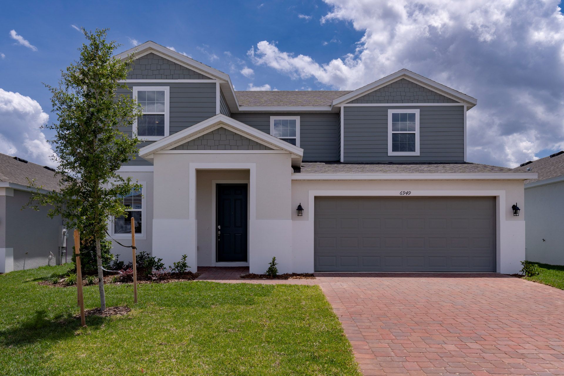 Front Exterior View of a Modern Central Florida Home