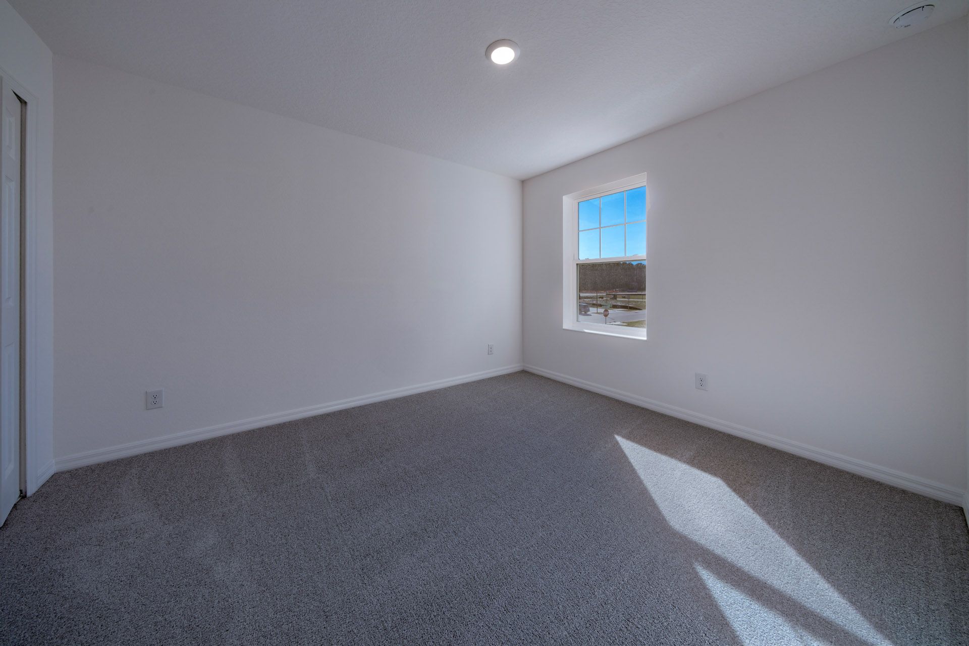 Flexible Bedroom Space in Central Florida Single-Family townhome