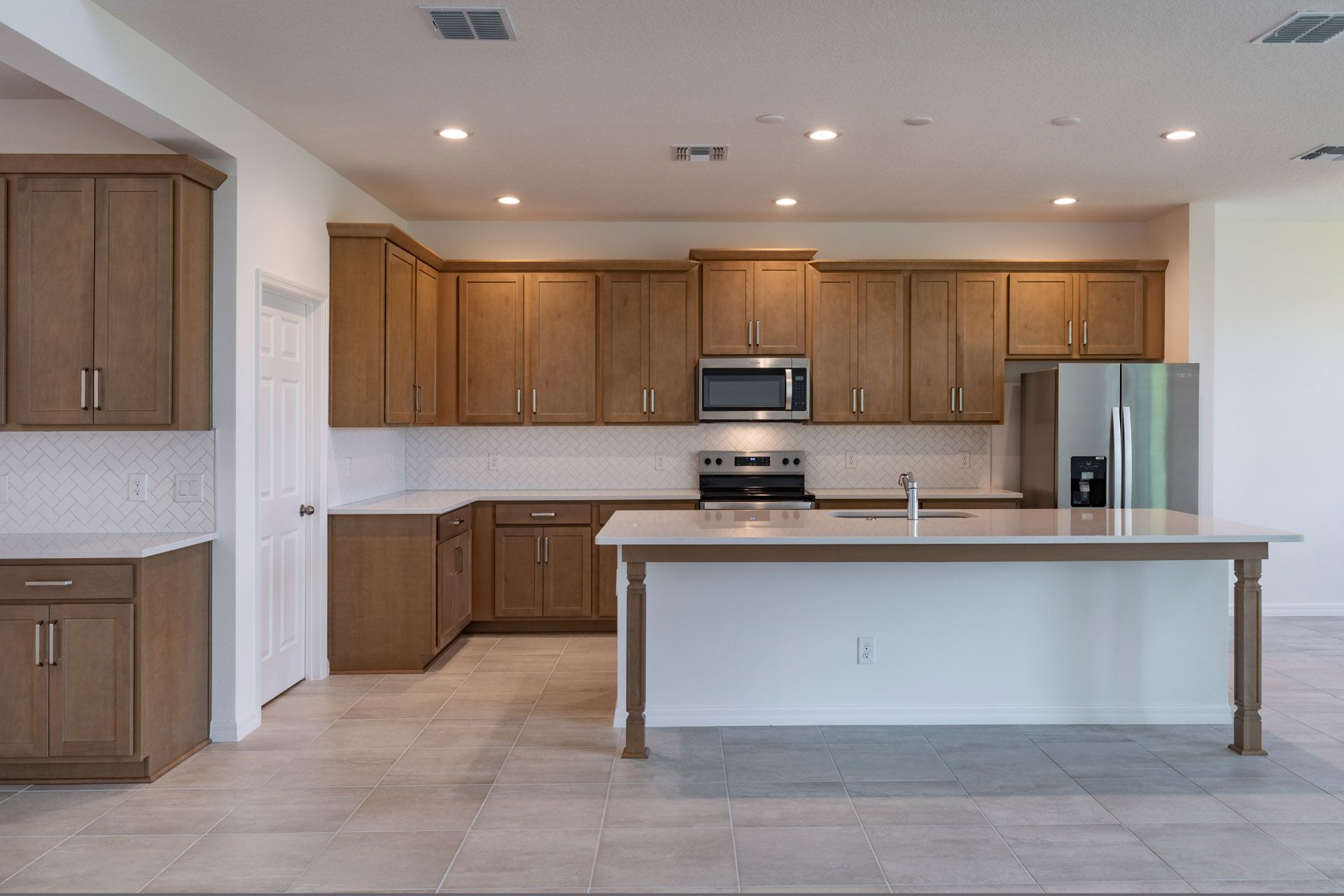 Spacious and Functional Kitchen in Central Florida Home