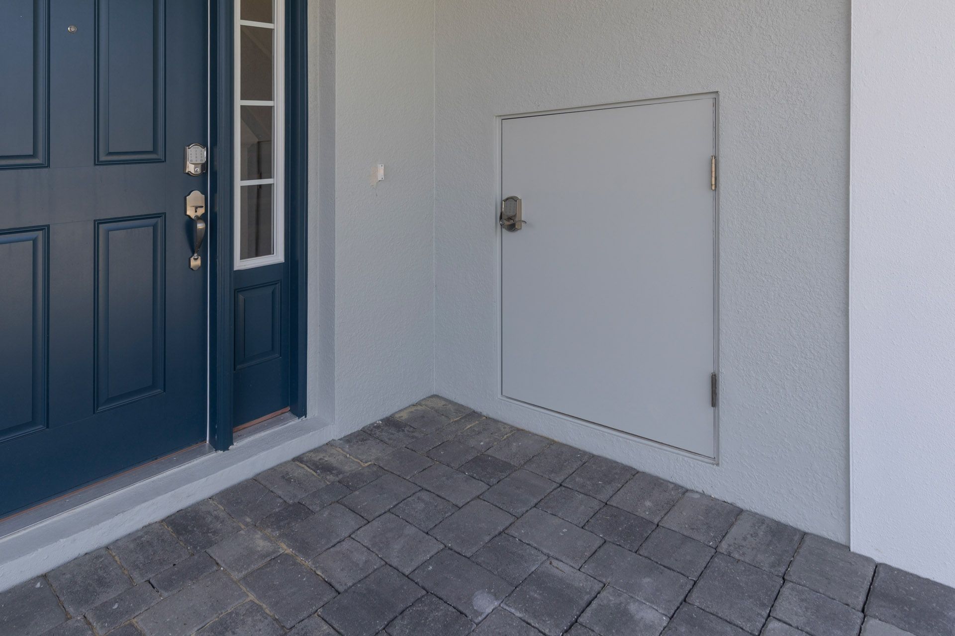 Convenient & Secure Package Place with Electronic Lock