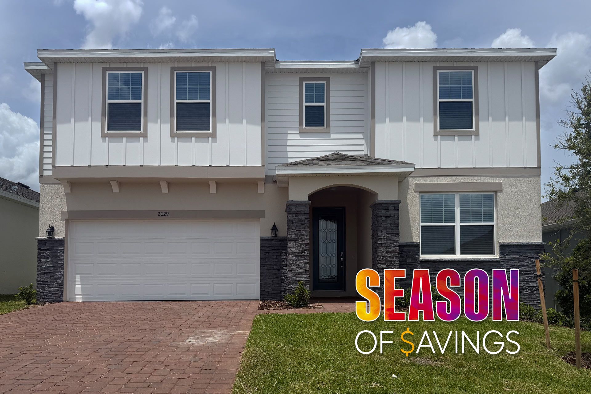 Front Exterior View of a Modern Central Florida Home
