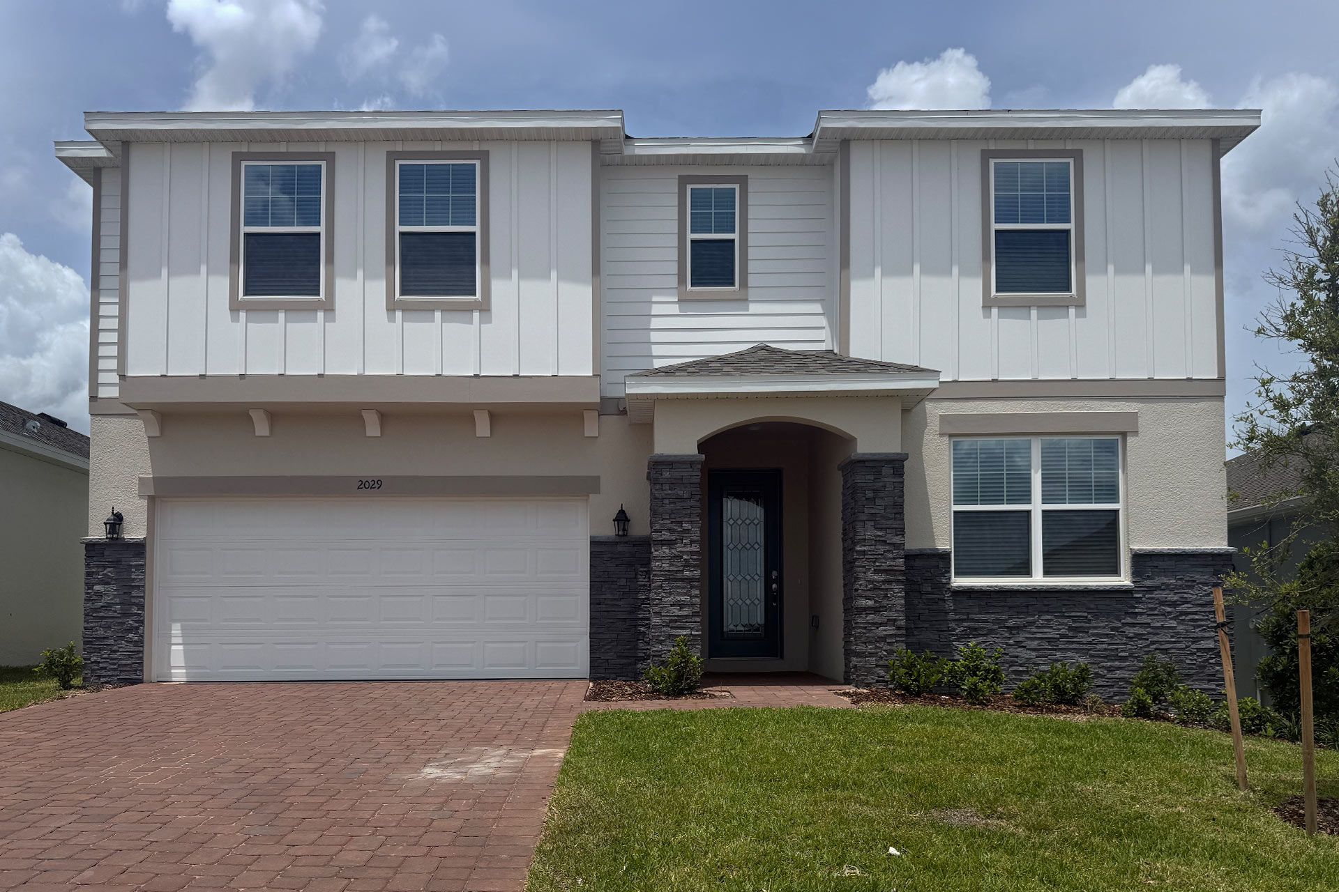 Front Exterior View of a Modern Central Florida Home