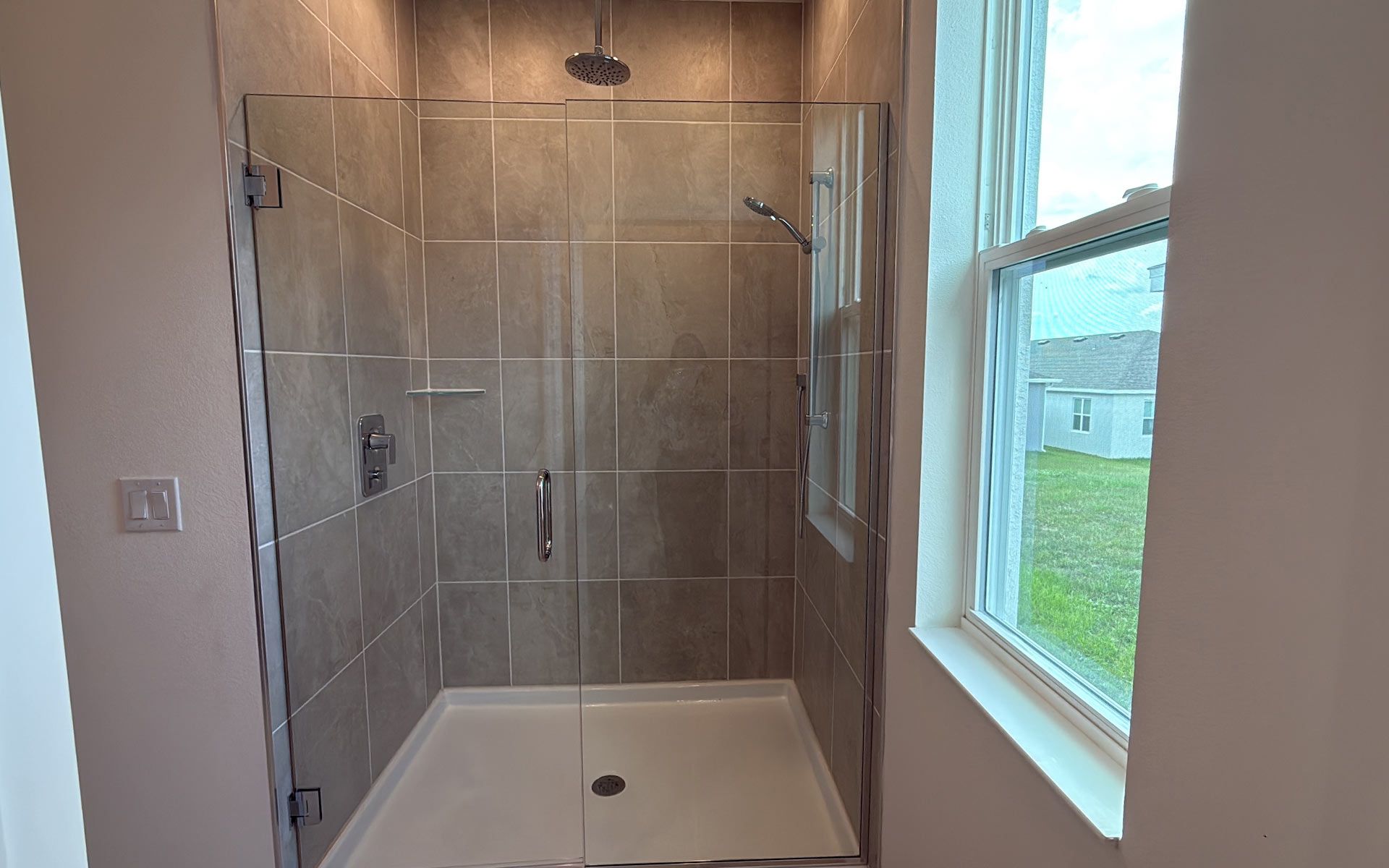 Luxurious Primary Bathroom in Central Florida Home