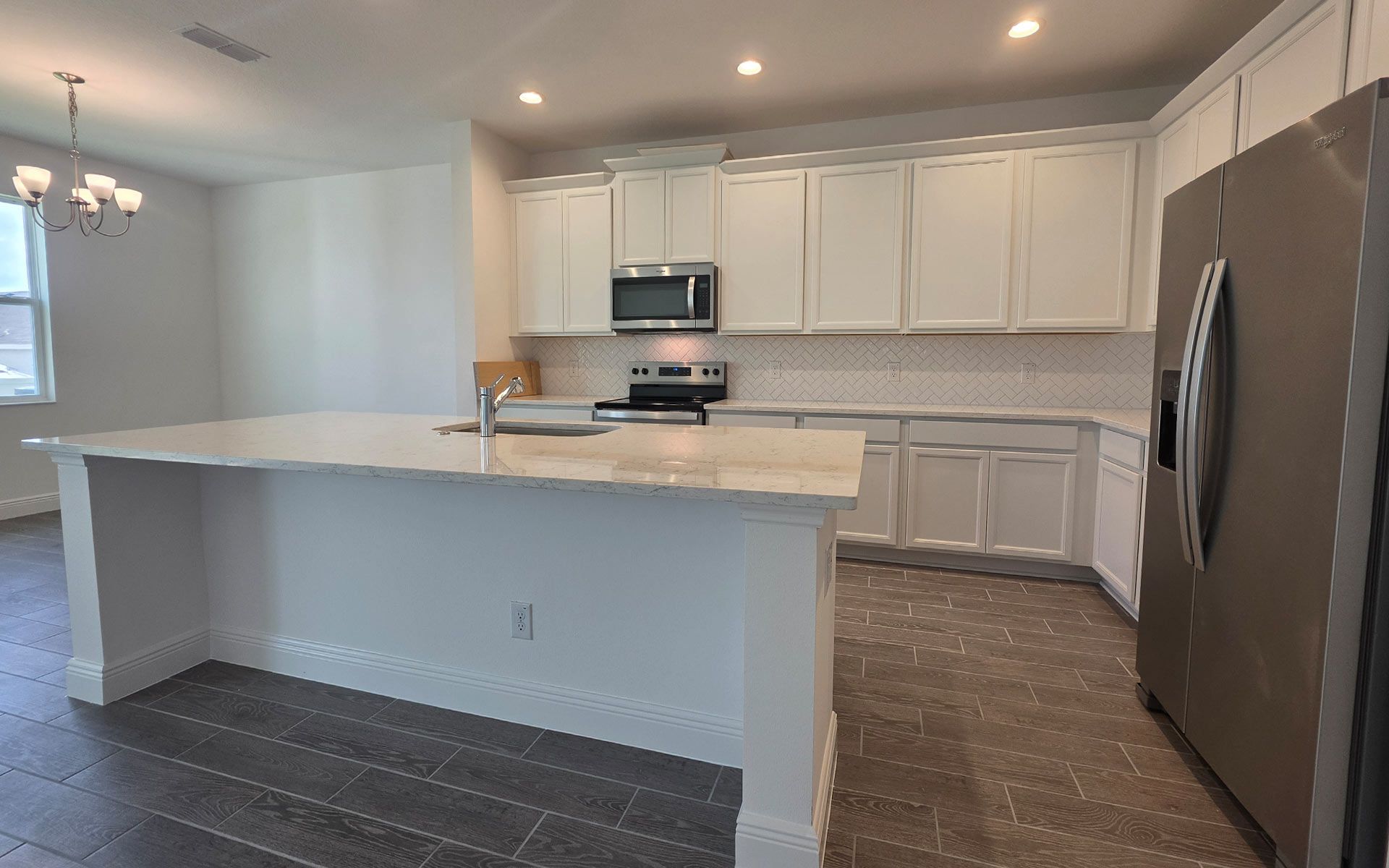 Spacious and Functional Kitchen in Central Florida Home