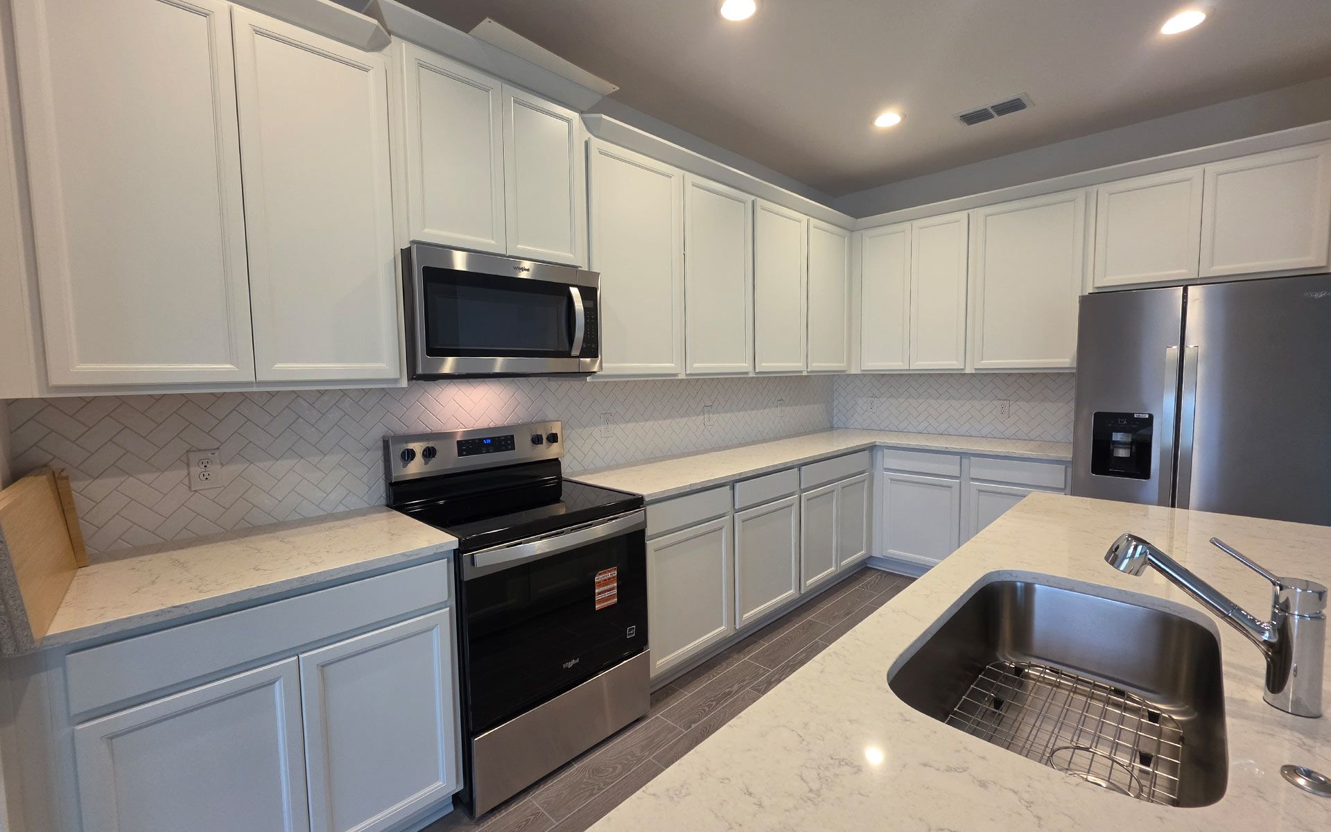 Spacious and Functional Kitchen in Central Florida Home