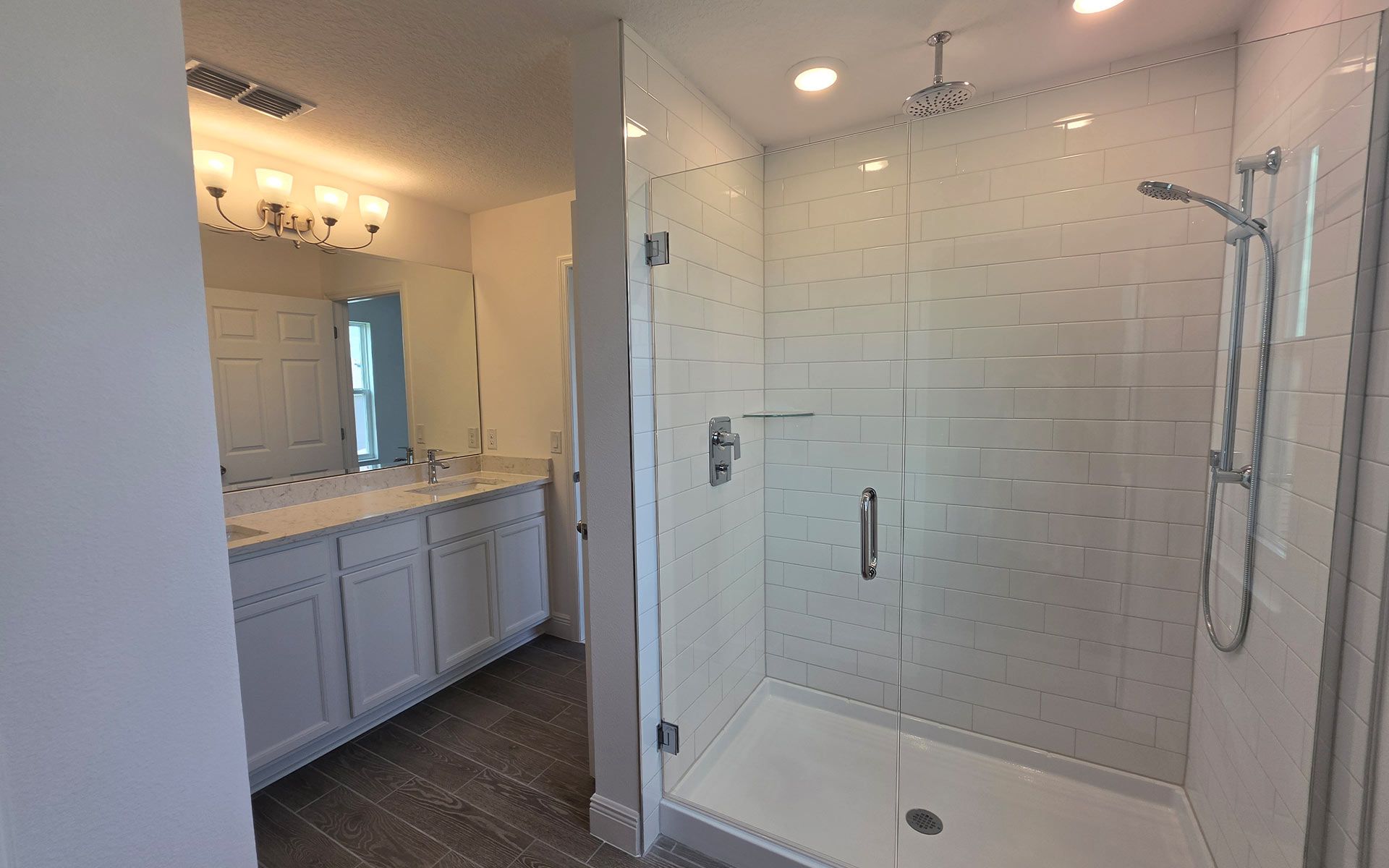Spa-Like Primary Bathroom in Central Florida Home