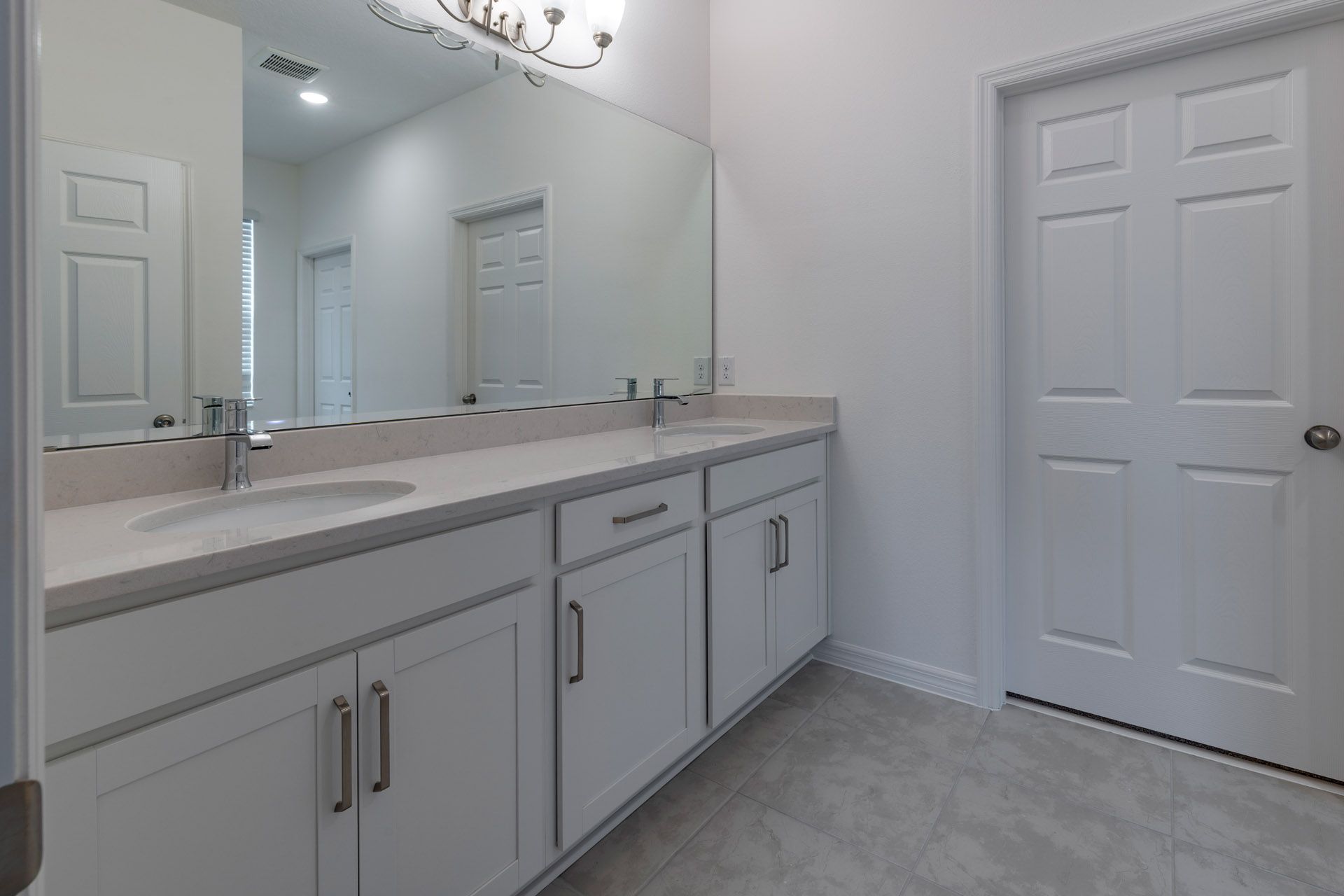 Modern Primary Bathroom with Stylish Features in Central Florida House
