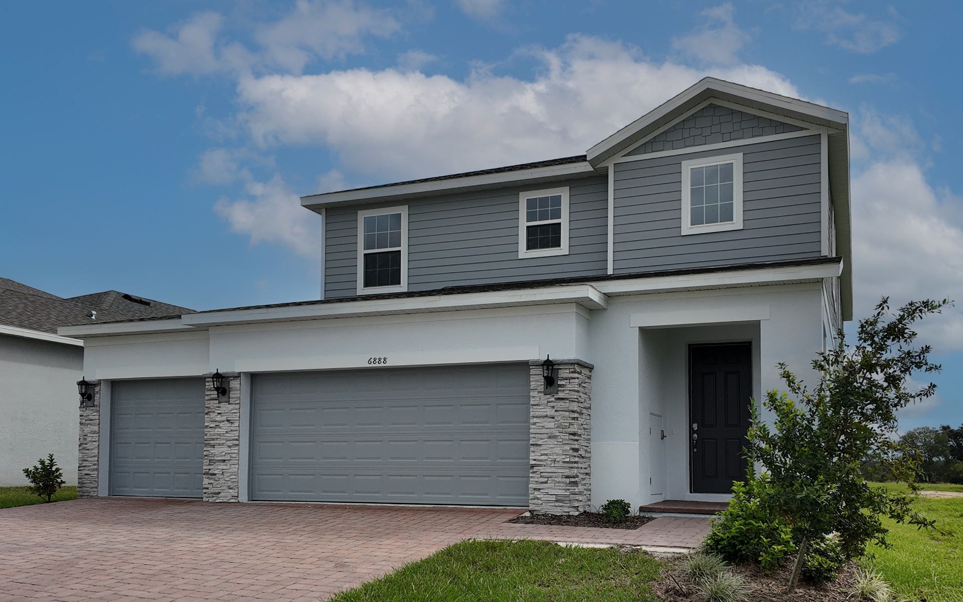 Front Exterior View of a Modern Central Florida Home