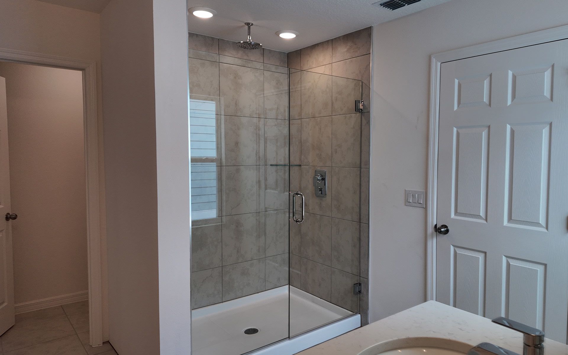 Modern Primary Bathroom with Stylish Features in Central Florida House
